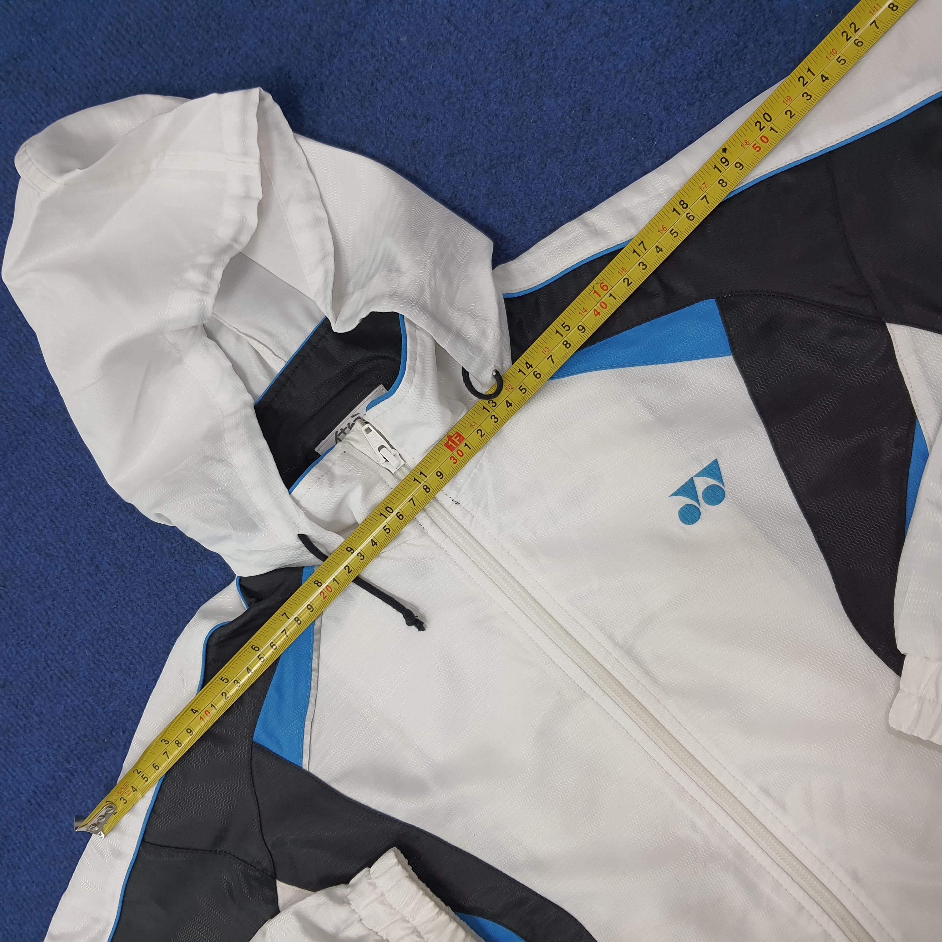 Japanese Brand Vintage Yonex Sportwear Outdoor Training Jacket C261N26 Size US L / EU 52-54 / 3 - 11 Thumbnail