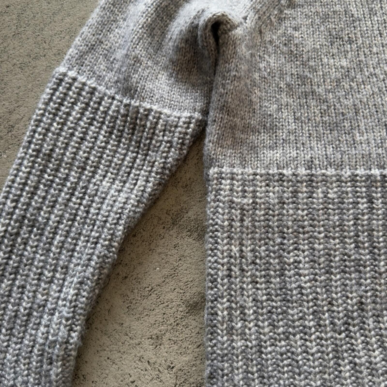 Banana Republic Banana Republic / Italian Wool Blend Knit Sweater / Gray Size M / US 6-8 / IT 42-44 - 5 Thumbnail