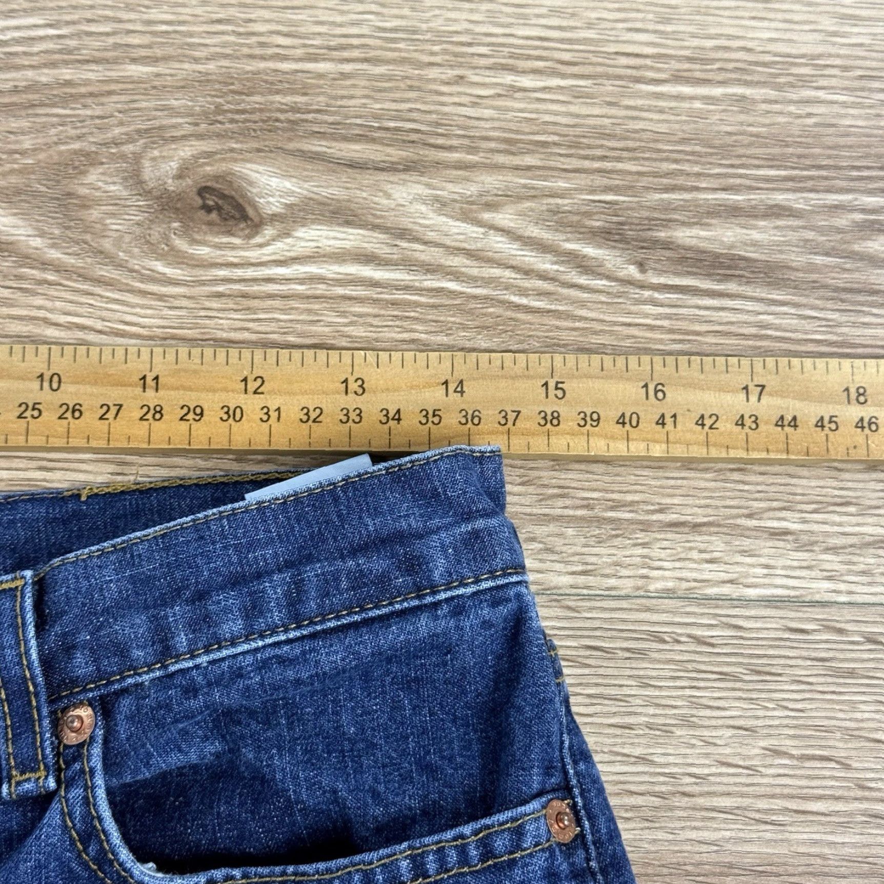Tommy Hilfiger VTG Tommy Hilfiger Jeans Womens Juniors Size 11 Denim Flare Dark Wash 32.5 Inseam Flared Jeans Womens Size 32" / US 10 / IT 46 - 5 Thumbnail