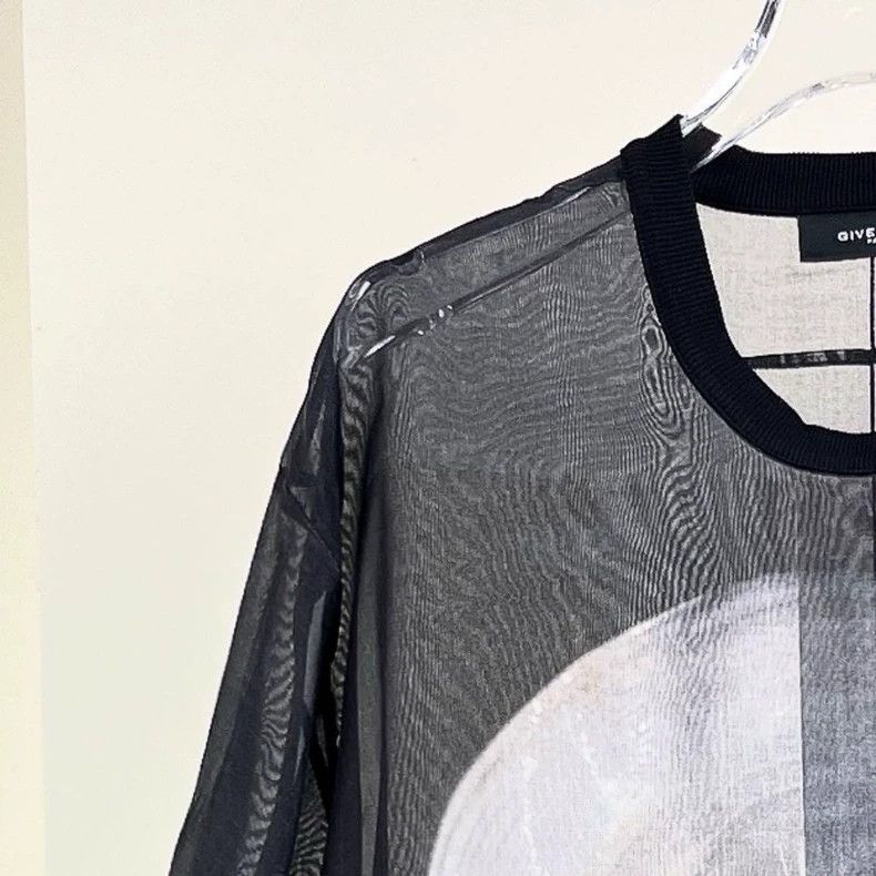 Givenchy Givenchy Short Sleeve Top / Size XS / Xsp36727 Size US XS / EU 42 / 0 - 3 Thumbnail