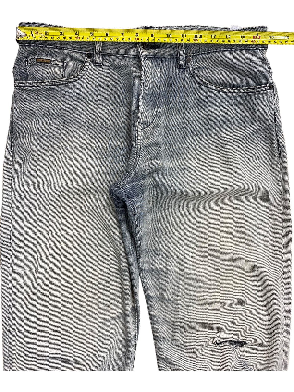 Hugo Boss Hugo Boss Brand Faded Wash Style Loose Jeans Size US 34 / EU 50 - 11 Thumbnail