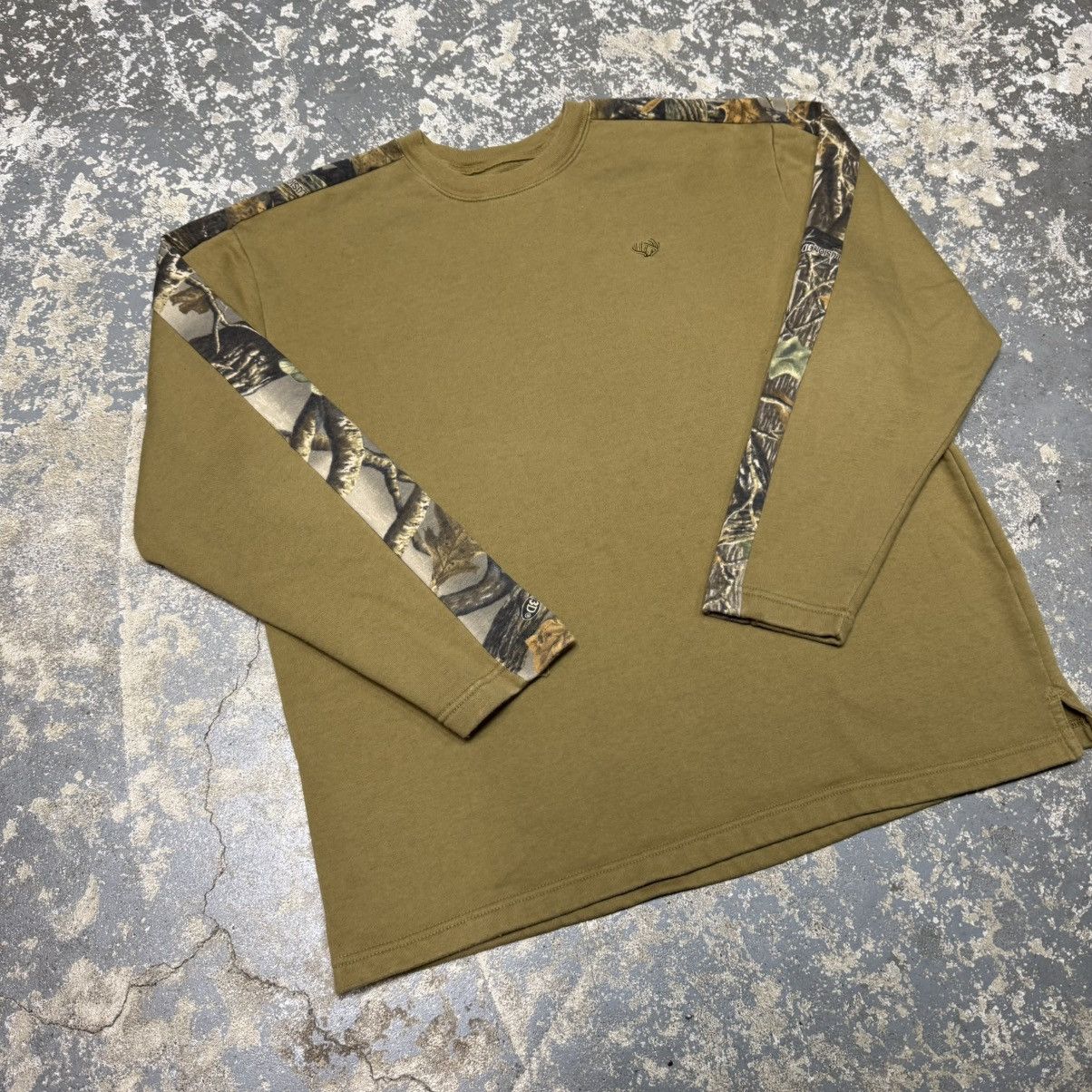 Vintage Vintage Cabelas RealTree Essential Camo Crew Sweatshirt Size US L / EU 52-54 / 3 - 11 Thumbnail