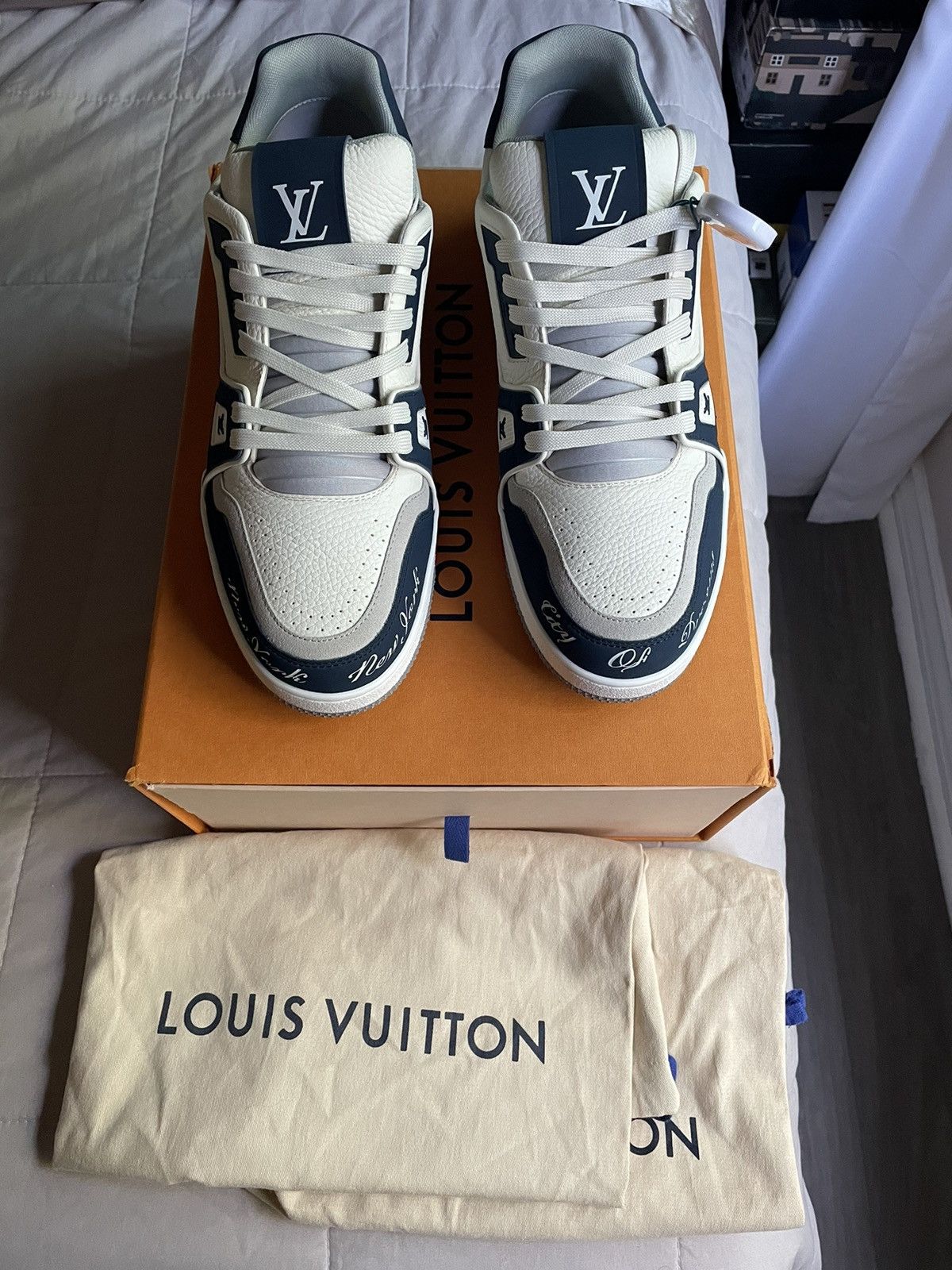 Louis Vuitton Louis Vuitton New York City Of Dreams Trainer Sneaker Size US 10.5 / EU 43-44 - 2 Thumbnail