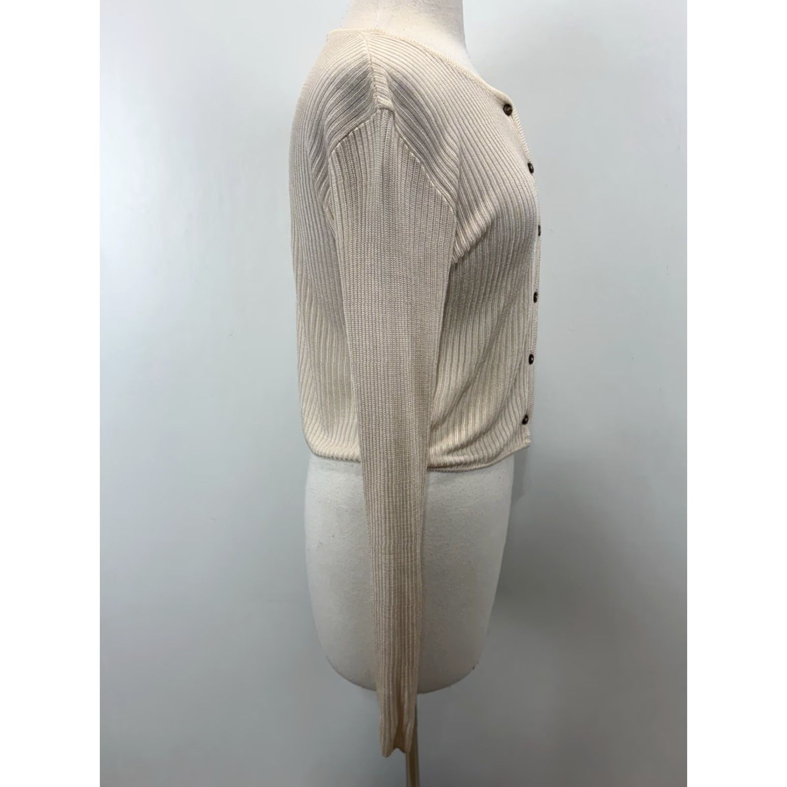 Vintage VINTAGE 525 America Cardigan Sweater Women’s Small Ivory Rayon Y2K Preppy Knit Round Neck Size S / US 4 / IT 40 - 4 Thumbnail