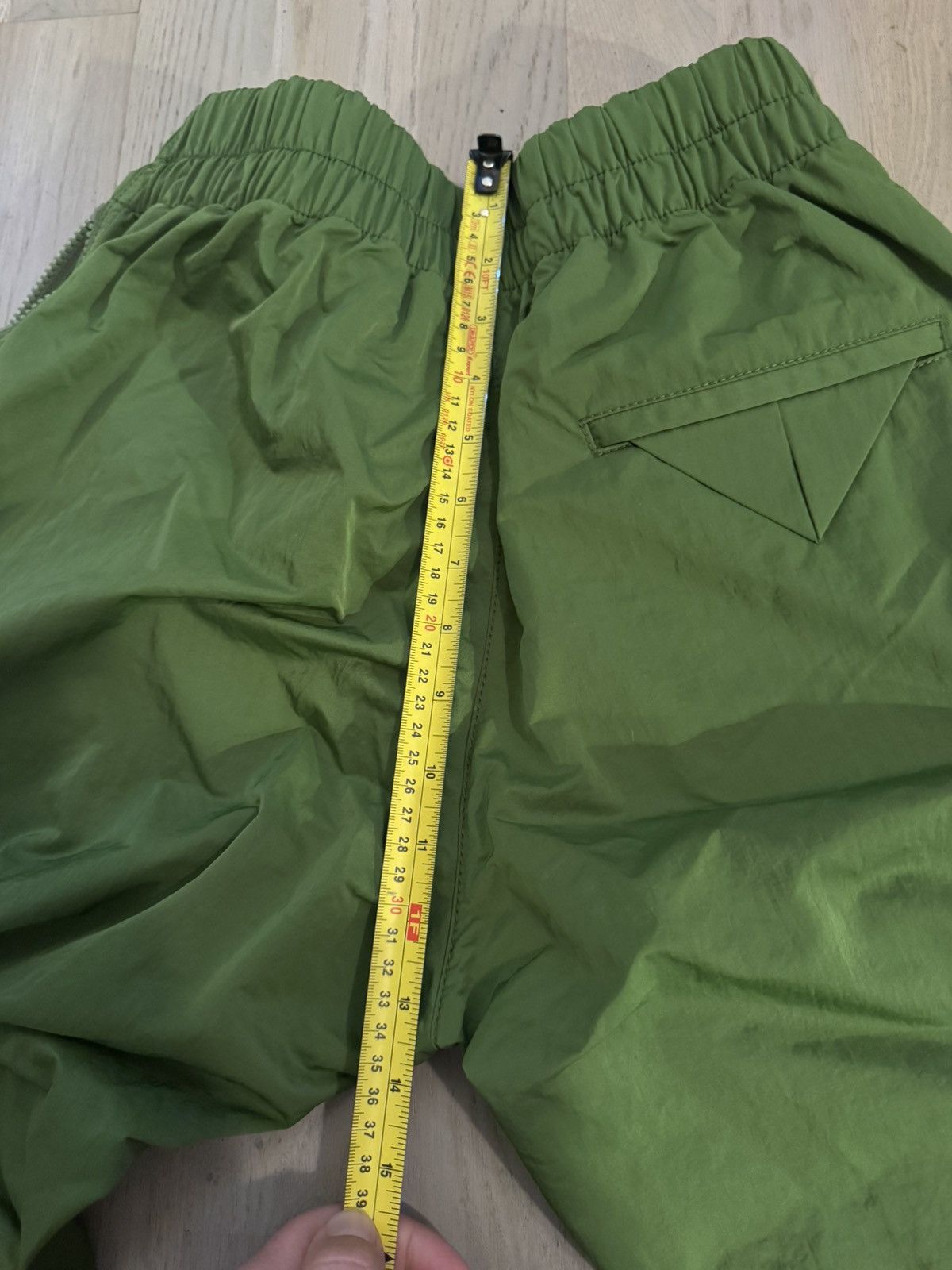 Bottega Veneta BOTTEGA VENETA nylon pants sizes in photos by tape measure Size US 29 - 9 Thumbnail
