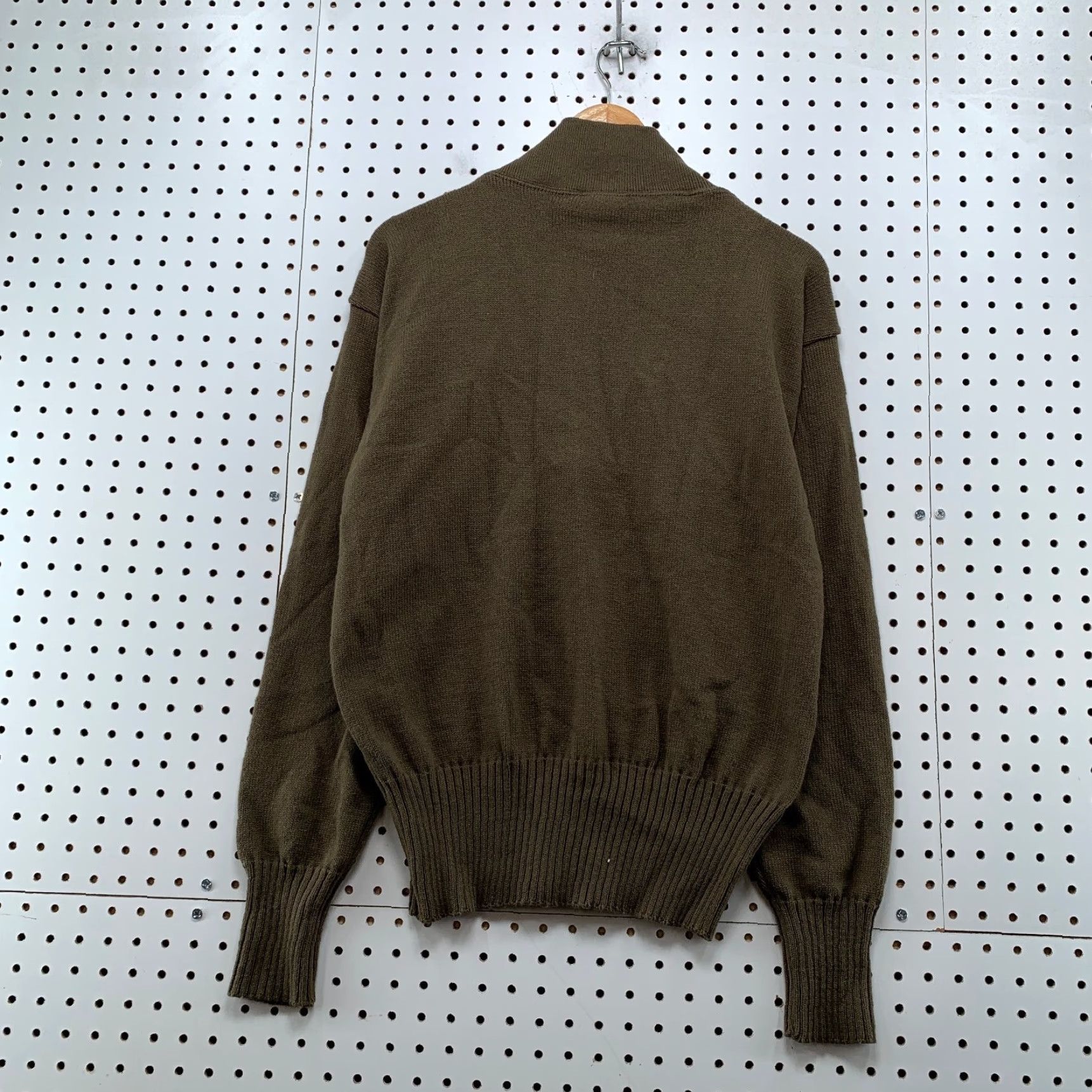 Vintage VINTAGE Military Sweater Shirt Mens L Brown Acrylic Henley Winter Knitts Mitts Knits Size US L / EU 52-54 / 3 - 2 Thumbnail