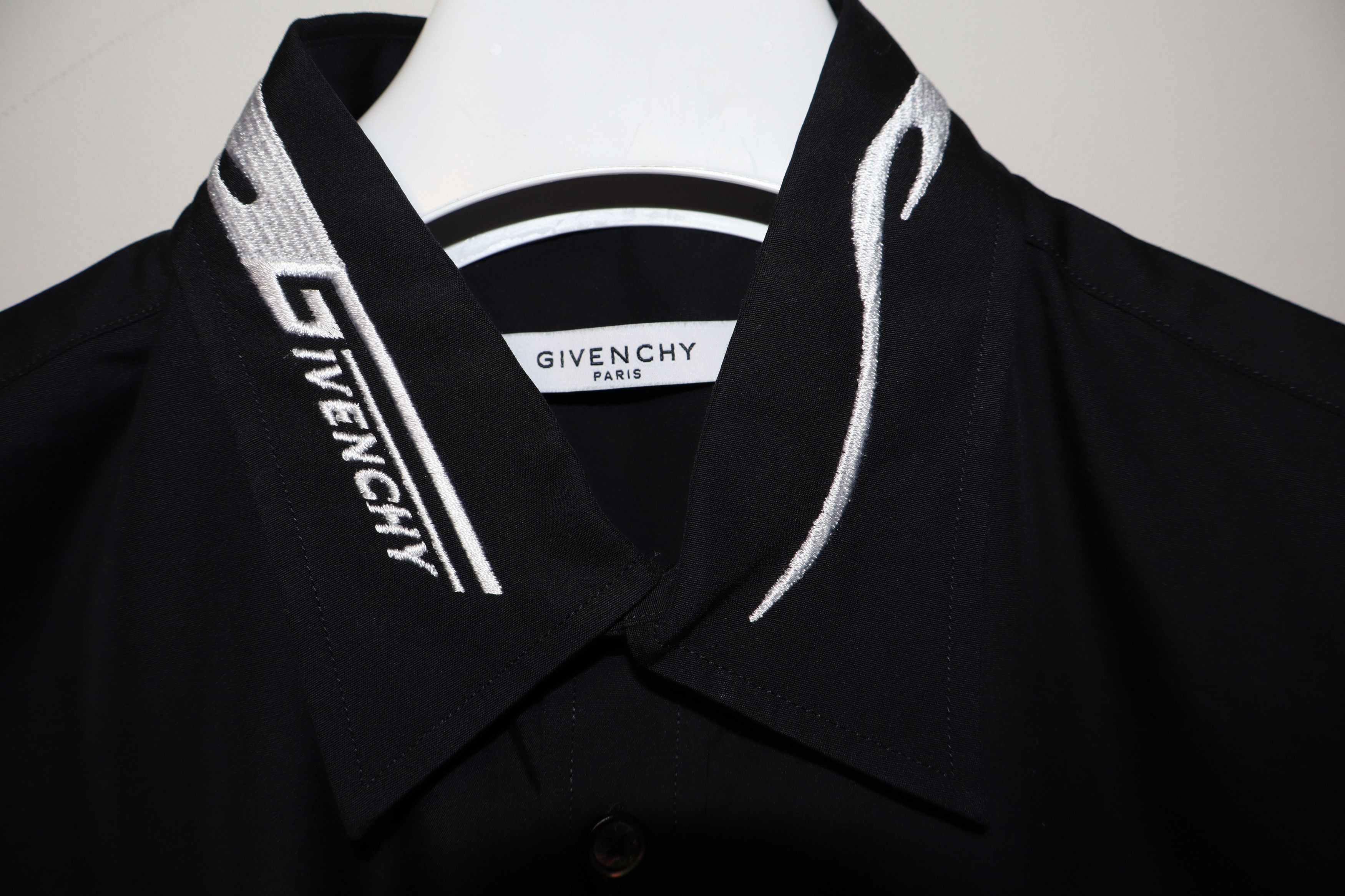 Givenchy Embroidered logo shirt Size US XS / EU 42 / 0 - 4 Thumbnail