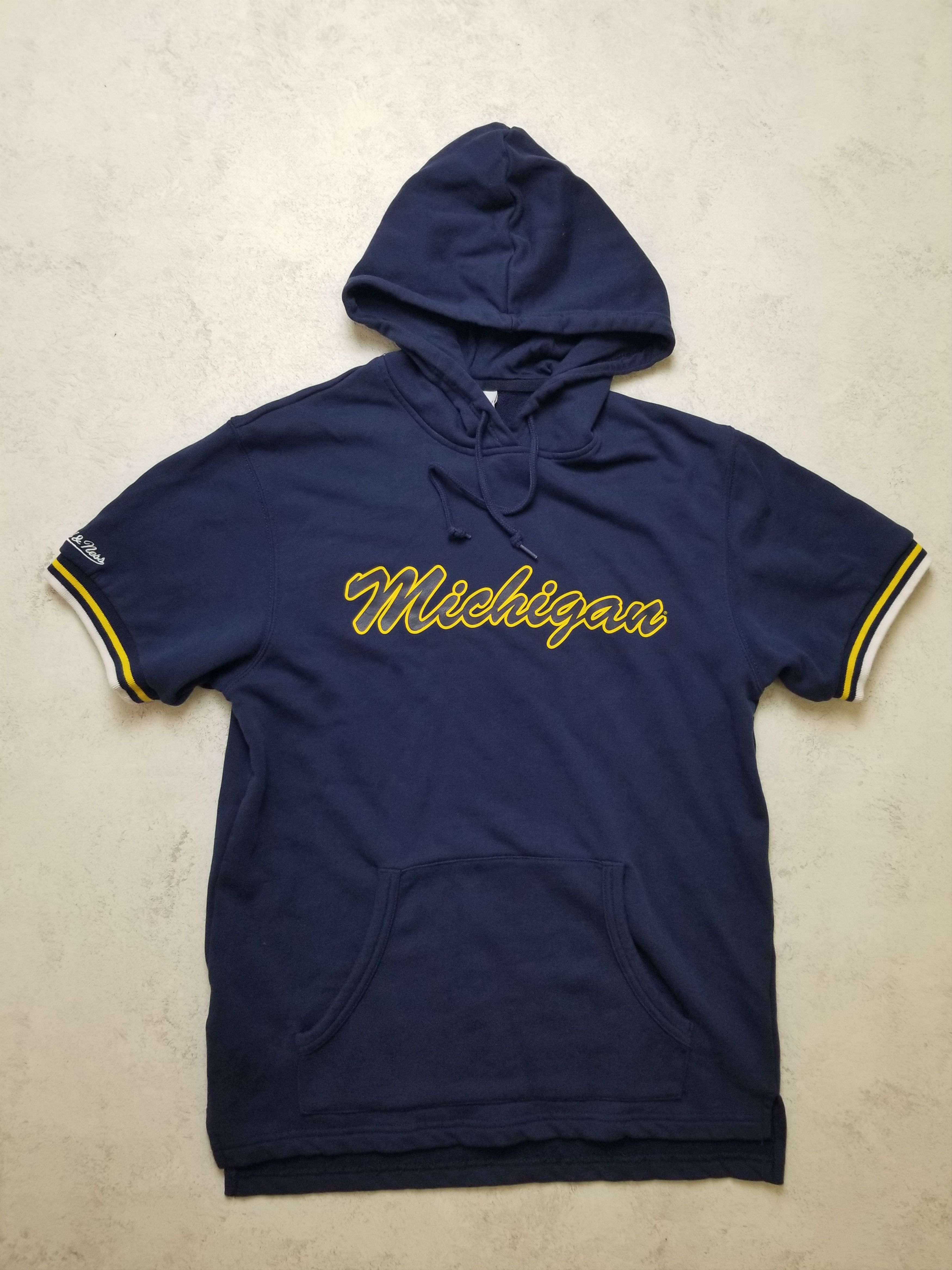 Mitchell & Ness Mitchell and Ness Hooded Short Sleeve Michigan Wolverines Size US M / EU 48-50 / 2 - 1 Thumbnail