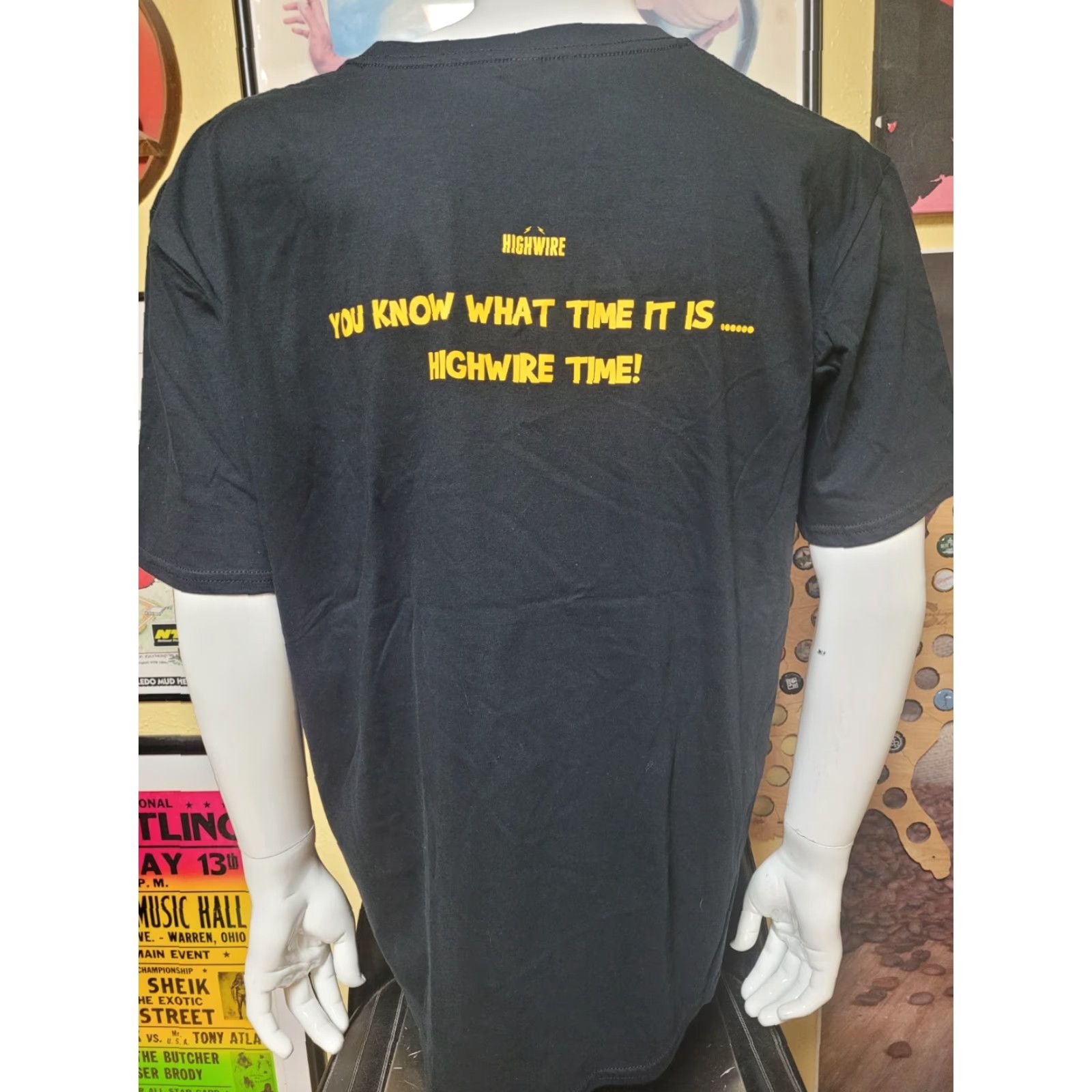 Gildan VINTAGE Highwire Cannabis Dispensary Michigan T Shirt XL Black Gildan 100% Cotton Crew Neck Short Sleeve Graphic Tee Mens Size US XL / EU 56 / 4 - 3 Thumbnail