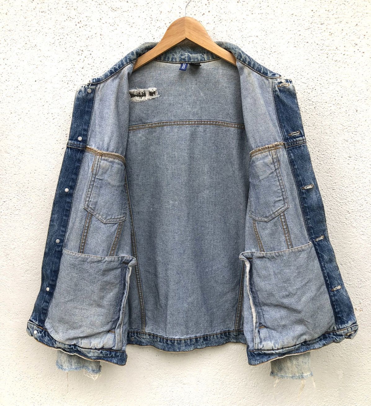 H&M DIVIDED H&M Jeans Distressed Wash Blue Denim Jacket Size US L / EU 52-54 / 3 - 7 Thumbnail