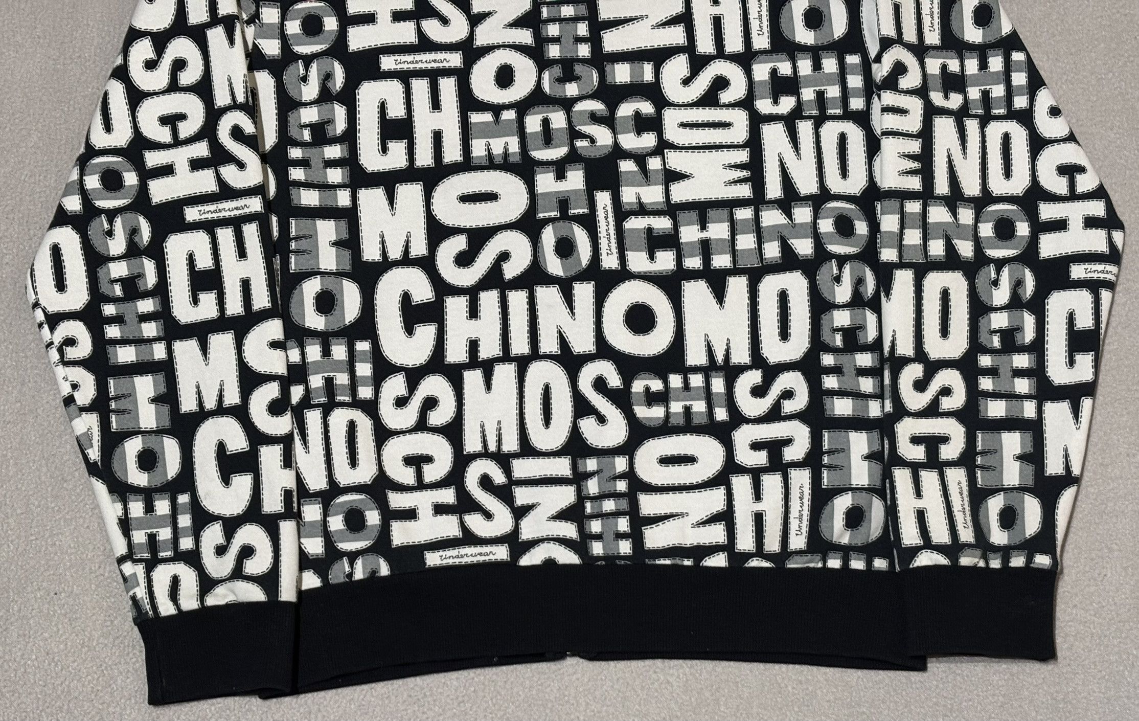 Moschino Moschino Underwear zip sweatshirt size. S Size US S / EU 44-46 / 1 - 12 Thumbnail