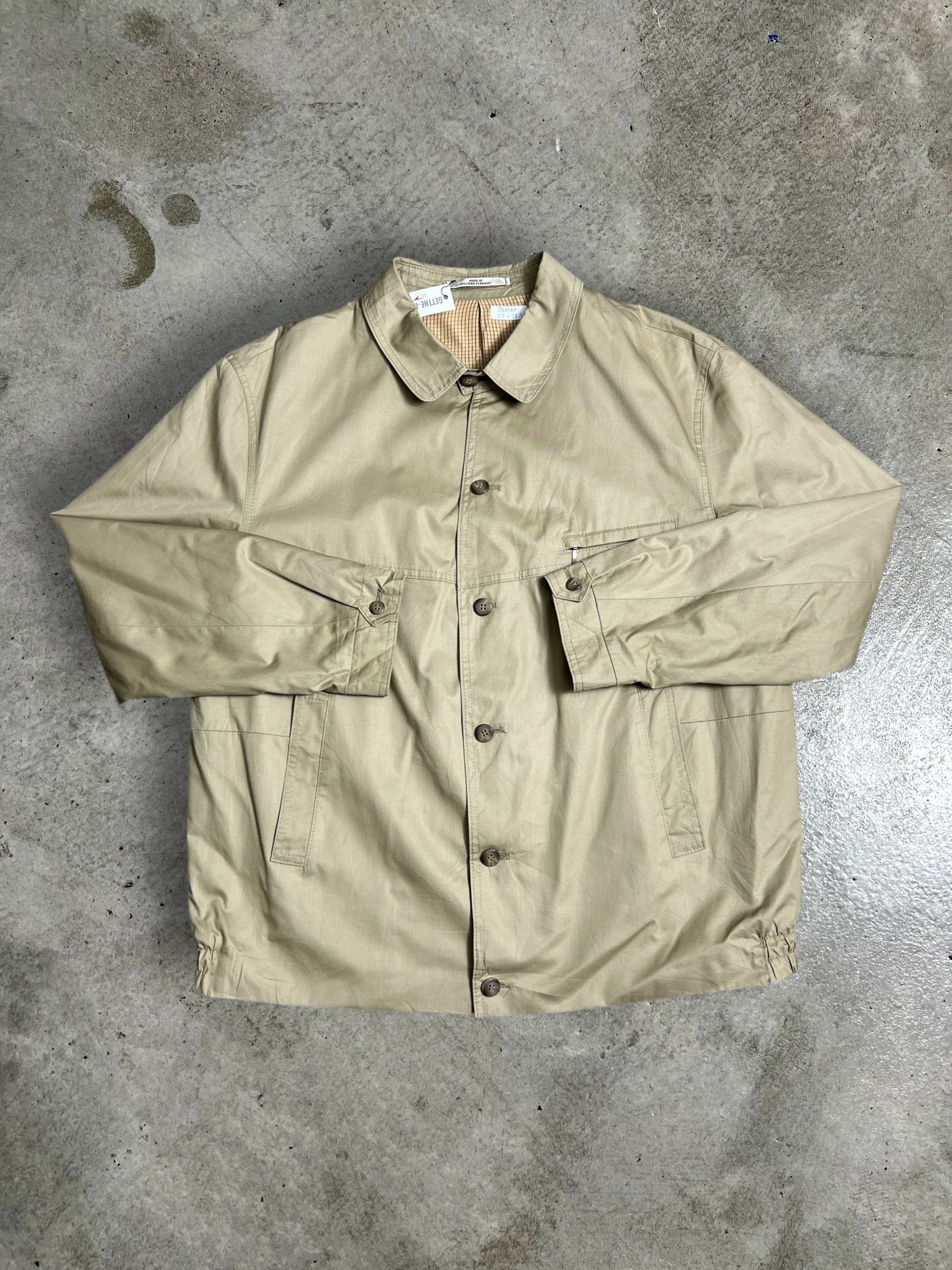 Vintage Vintage 90s Monarch München Windbreaker Jacket JKA360 Size US L / EU 52-54 / 3 - 1 Thumbnail