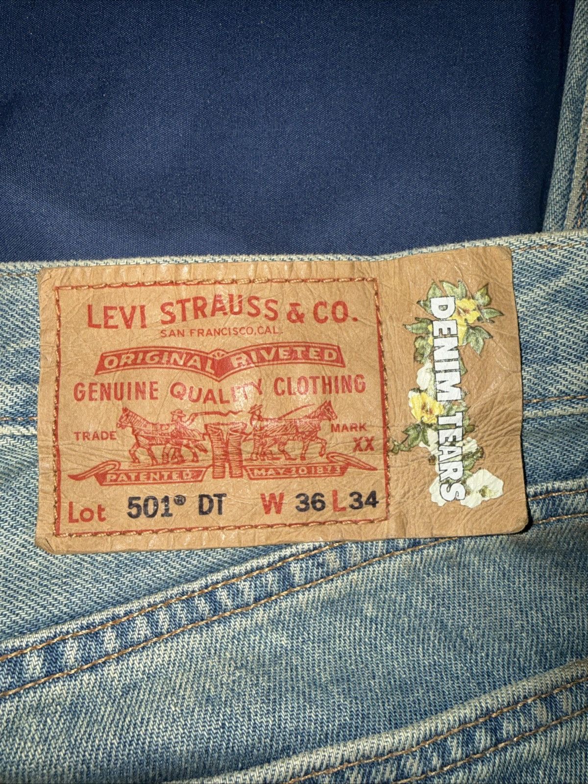 DENIM TEARS × Levi's Denim Tears X Levis 501 Jeans 36X34 Dirty Wash Size US 36 / EU 52 - 6 Thumbnail