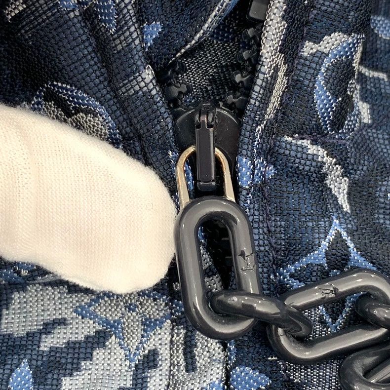 Louis Vuitton Louis Vuitton Blue logo full print hooded zip-up jacket Size US S / EU 44-46 / 1 - 9 Thumbnail