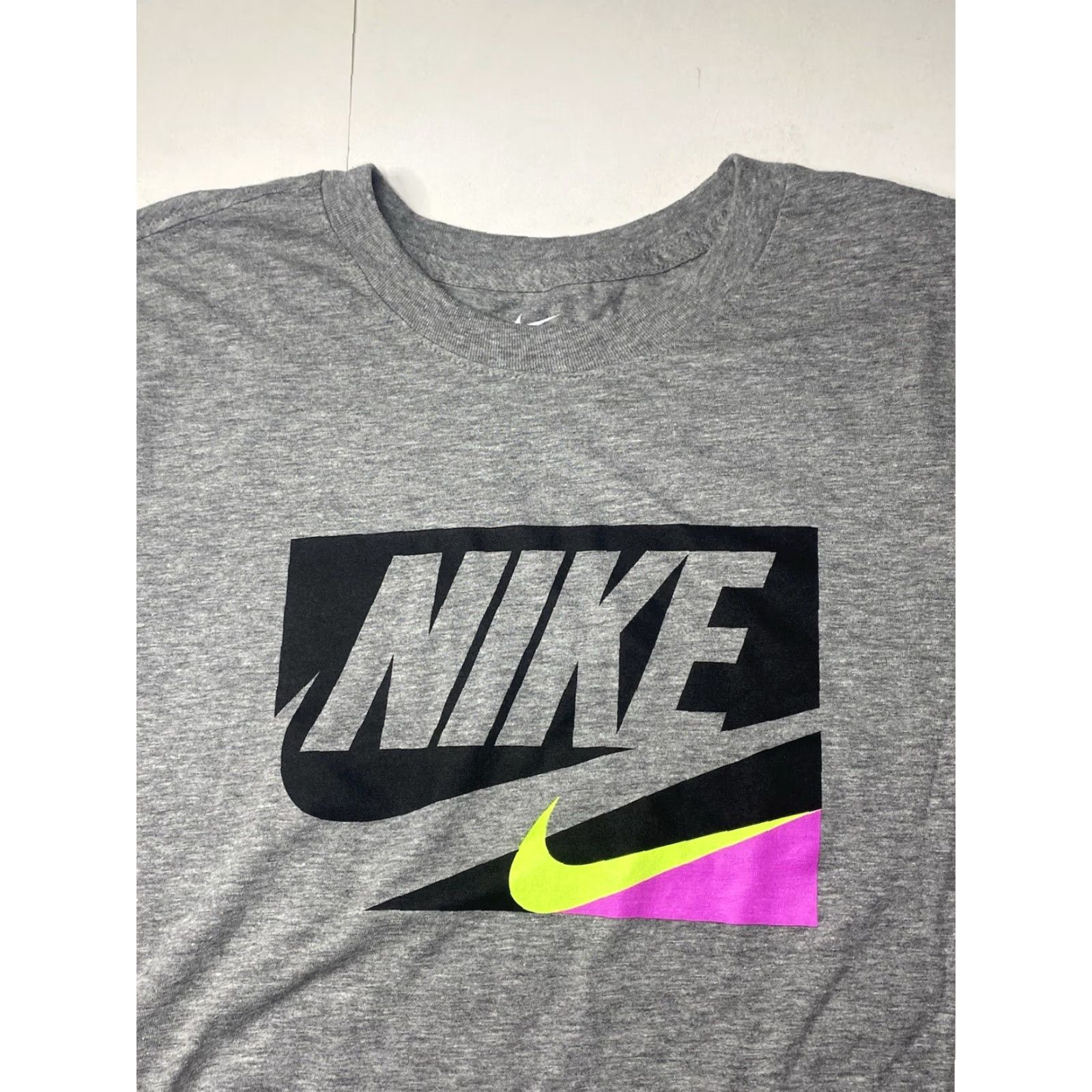 Nike Vtg Nike T Shirt Retro Colored Graphic Y2K 90s Style Small S Size US M / EU 48-50 / 2 - 2 Thumbnail