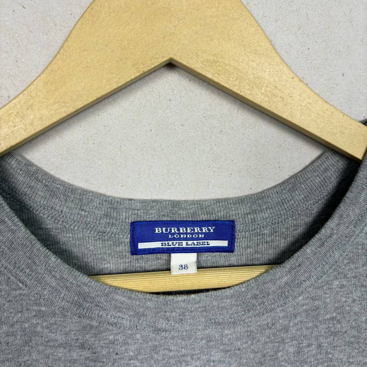 Burberry Burberry Blue Label Pink Glitter Logo Baby Tee Size 38 Size XS / US 0-2 / IT 36-38 - 4 Thumbnail