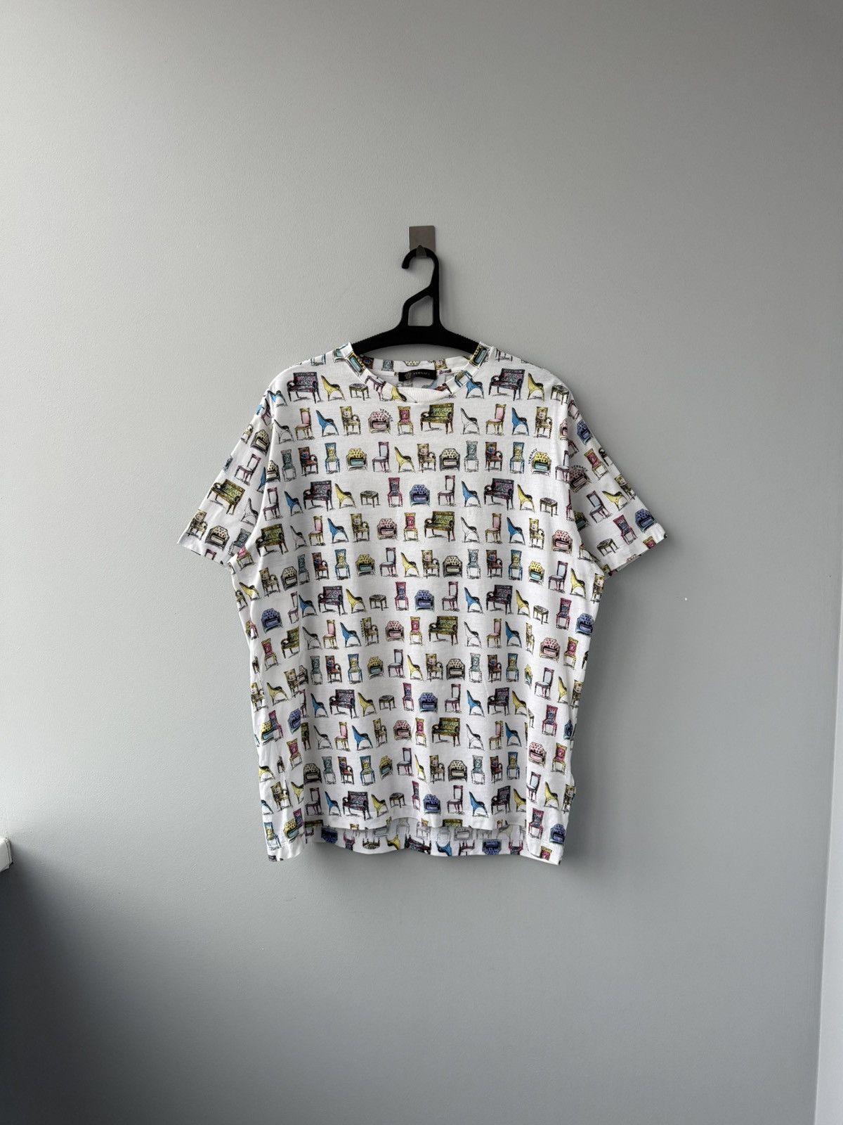 Versace Versace Chair Print Mens Tshirt Size US M / EU 48-50 / 2 - 1 Thumbnail