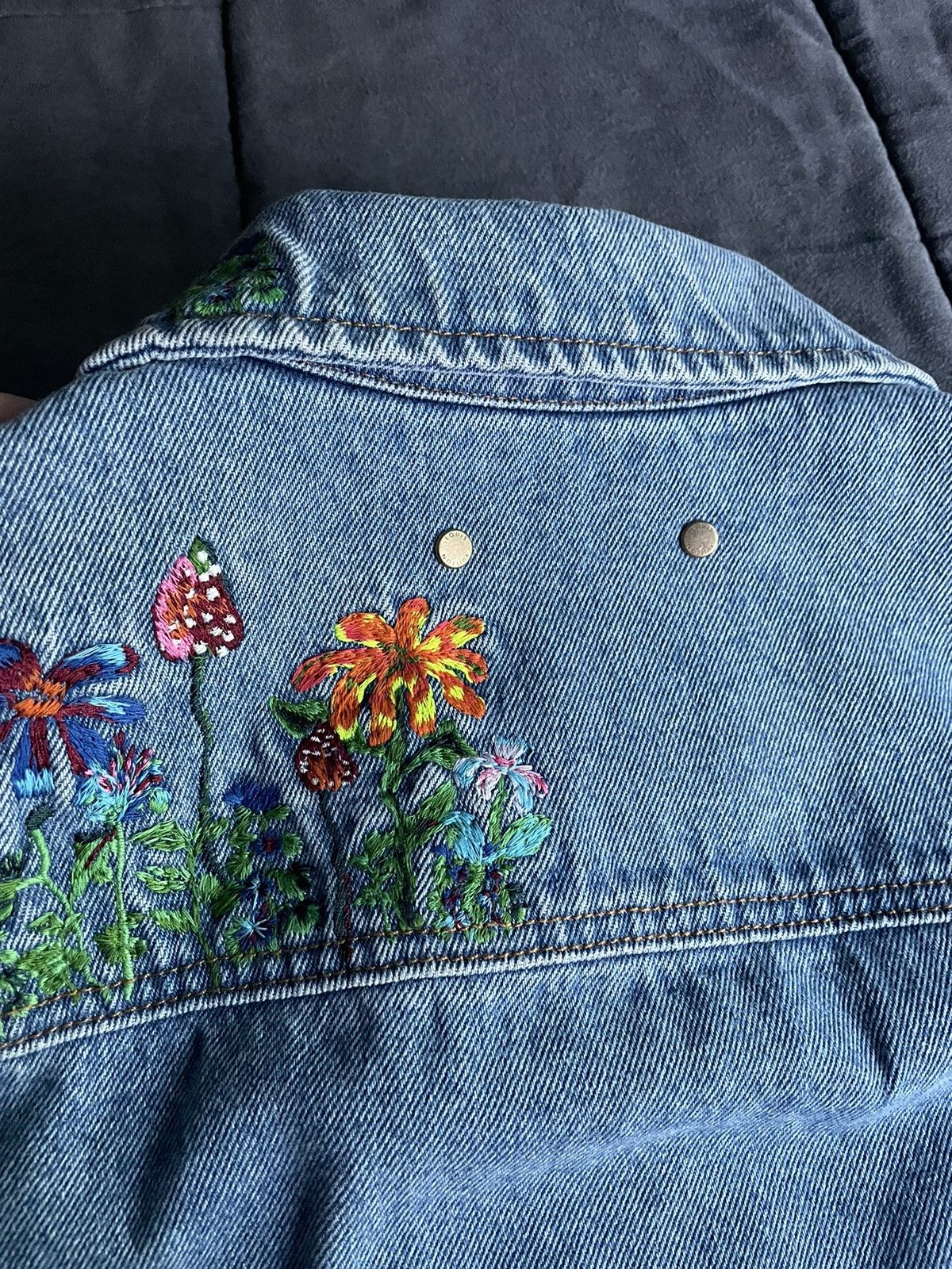 Louis Vuitton Louis Vuitton Floral Embroidered Denim Jacket Size US M / EU 48-50 / 2 - 12 Thumbnail