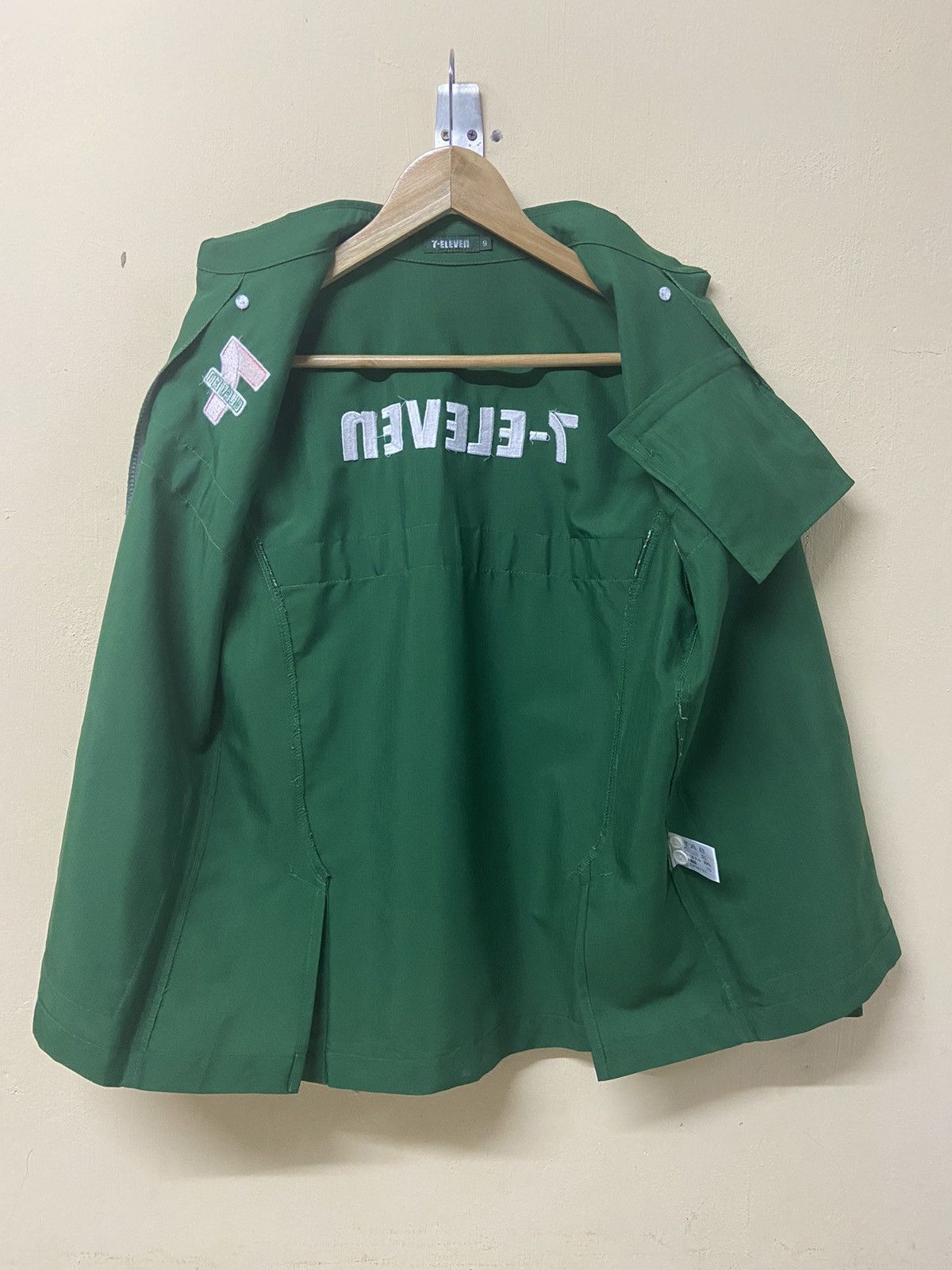 Japanese Brand × Vintage Bundle Deal 2pcs Vintage 7Eleven Zipper Jacket Size US M / EU 48-50 / 2 - 7 Thumbnail