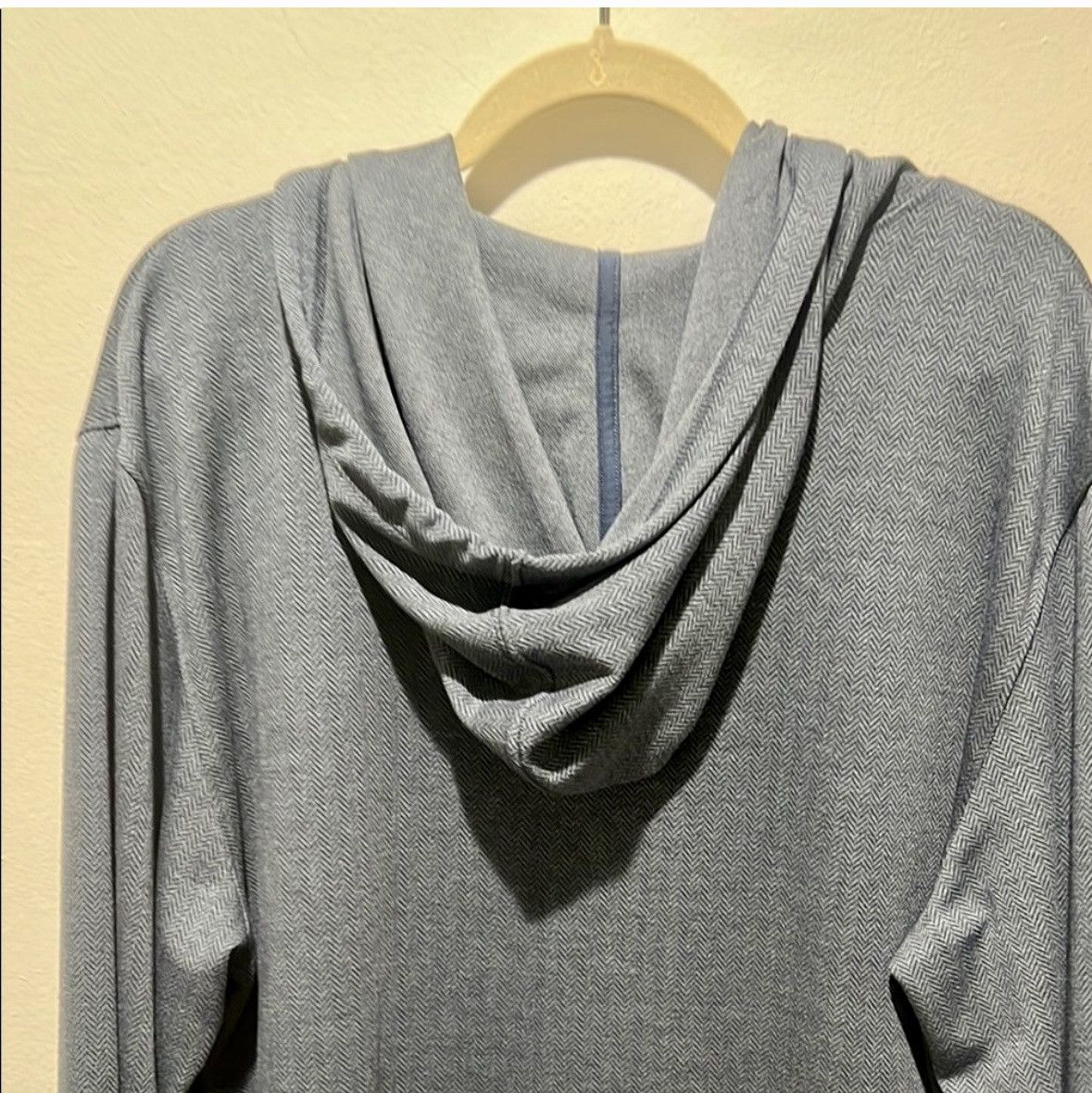 Vince Vince Herringbone Hoodie Sweatshirt XL Like New Size US XL / EU 56 / 4 - 6 Thumbnail
