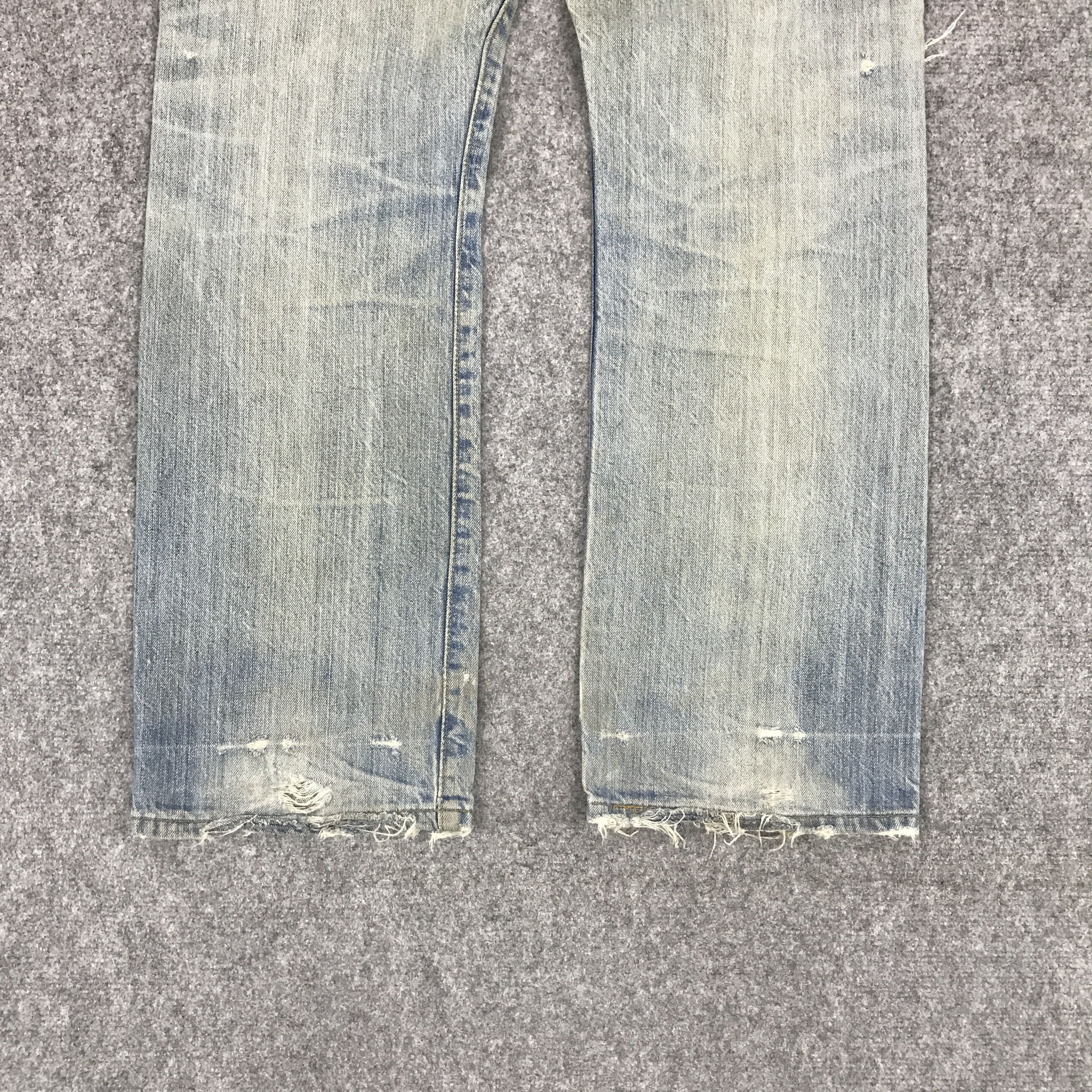 Levi's × Levi's Vintage Clothing LEVI'S 501 DISTRESSED DENIM JEANS PANTS Size US 32 / EU 48 - 6 Thumbnail