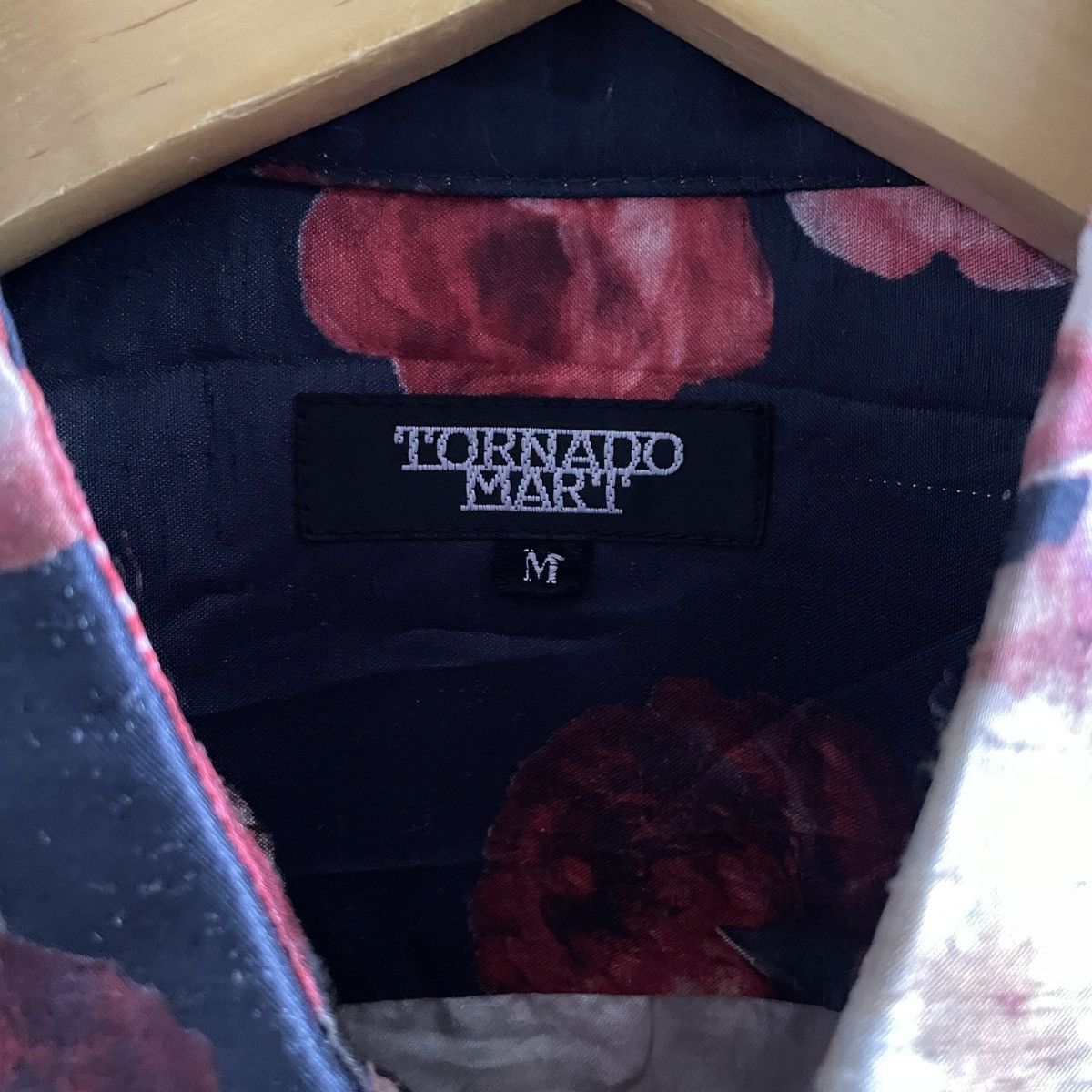 Tornado Mart 🔥Tornado mart Flower pattern shirt Size US M / EU 48-50 / 2 - 5 Thumbnail