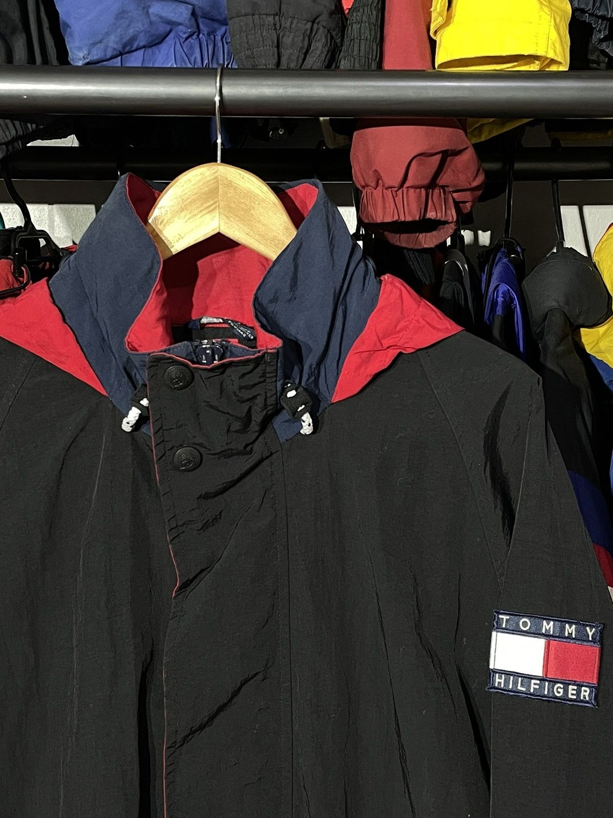 Tommy Hilfiger Jacket Tommy Hilfiger Spell Out 90’s Vintage Size US L / EU 52-54 / 3 - 8 Thumbnail