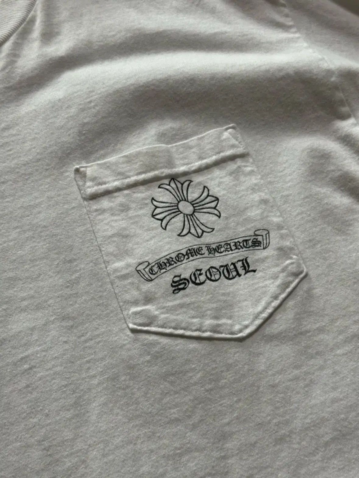 Chrome Hearts Seoul Exclusive Tshirt Size US L / EU 52-54 / 3 - 3 Thumbnail