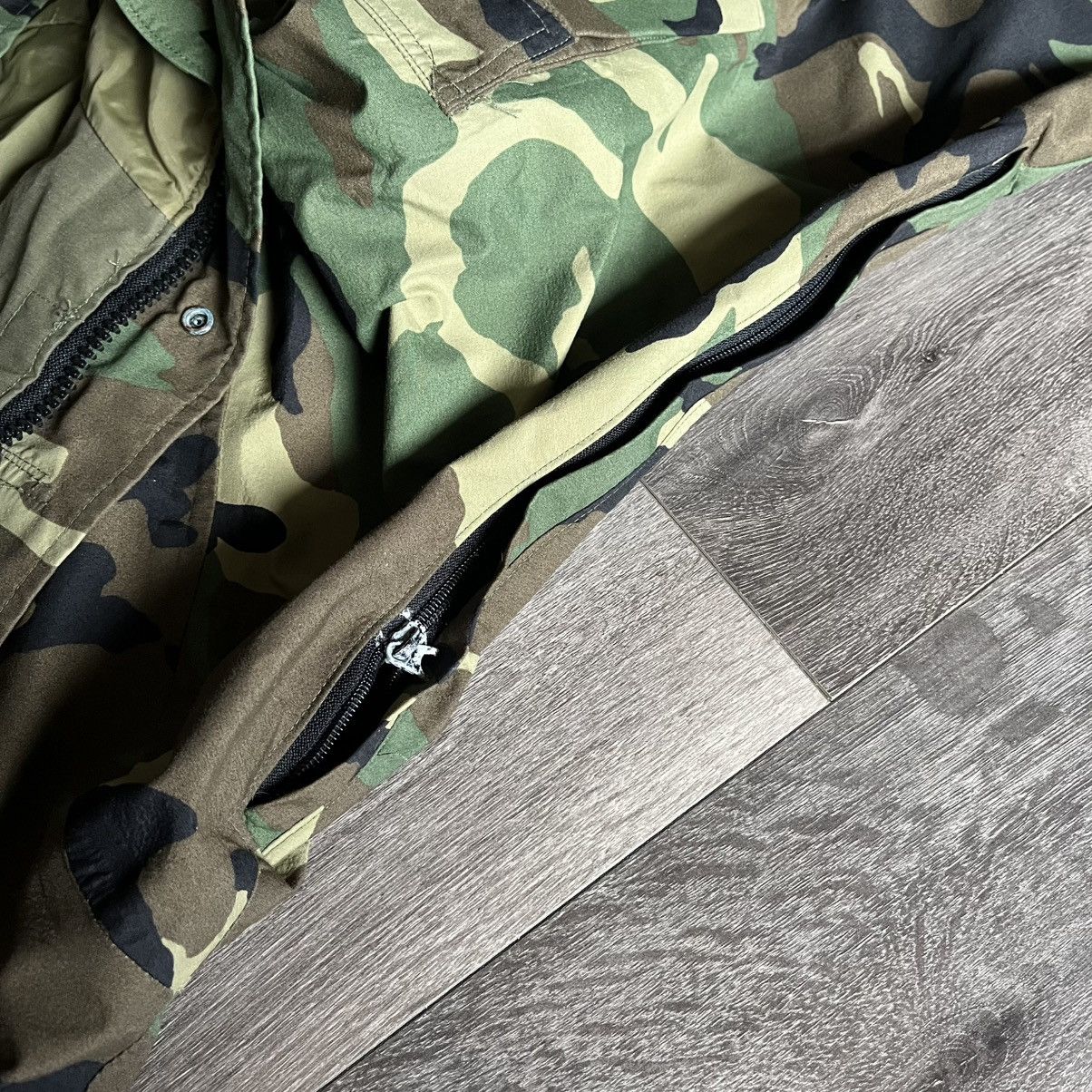 Vintage Vintage 1990s US Military Army Cold Weather Camo Print Parka Size US M / EU 48-50 / 2 - 16 Thumbnail