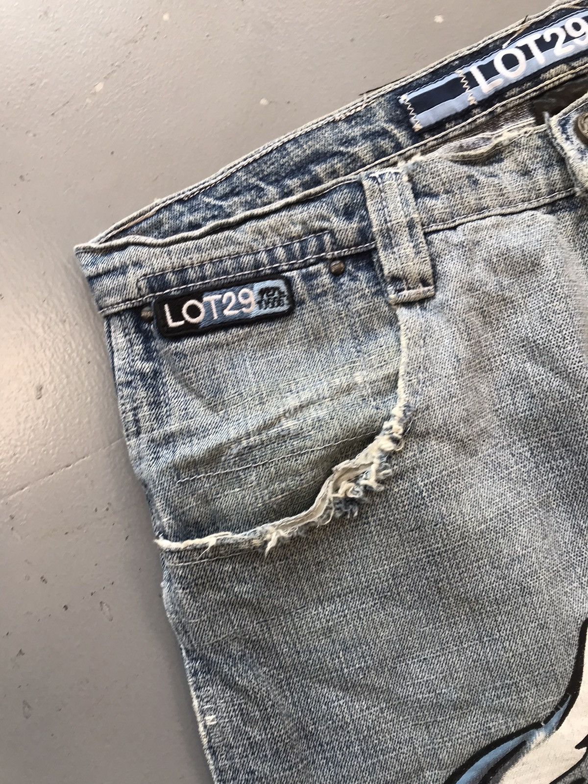 Vintage Vintage LOT29 bunny 🐰 printed distressed denim Size US 32 / EU 48 - 7 Thumbnail