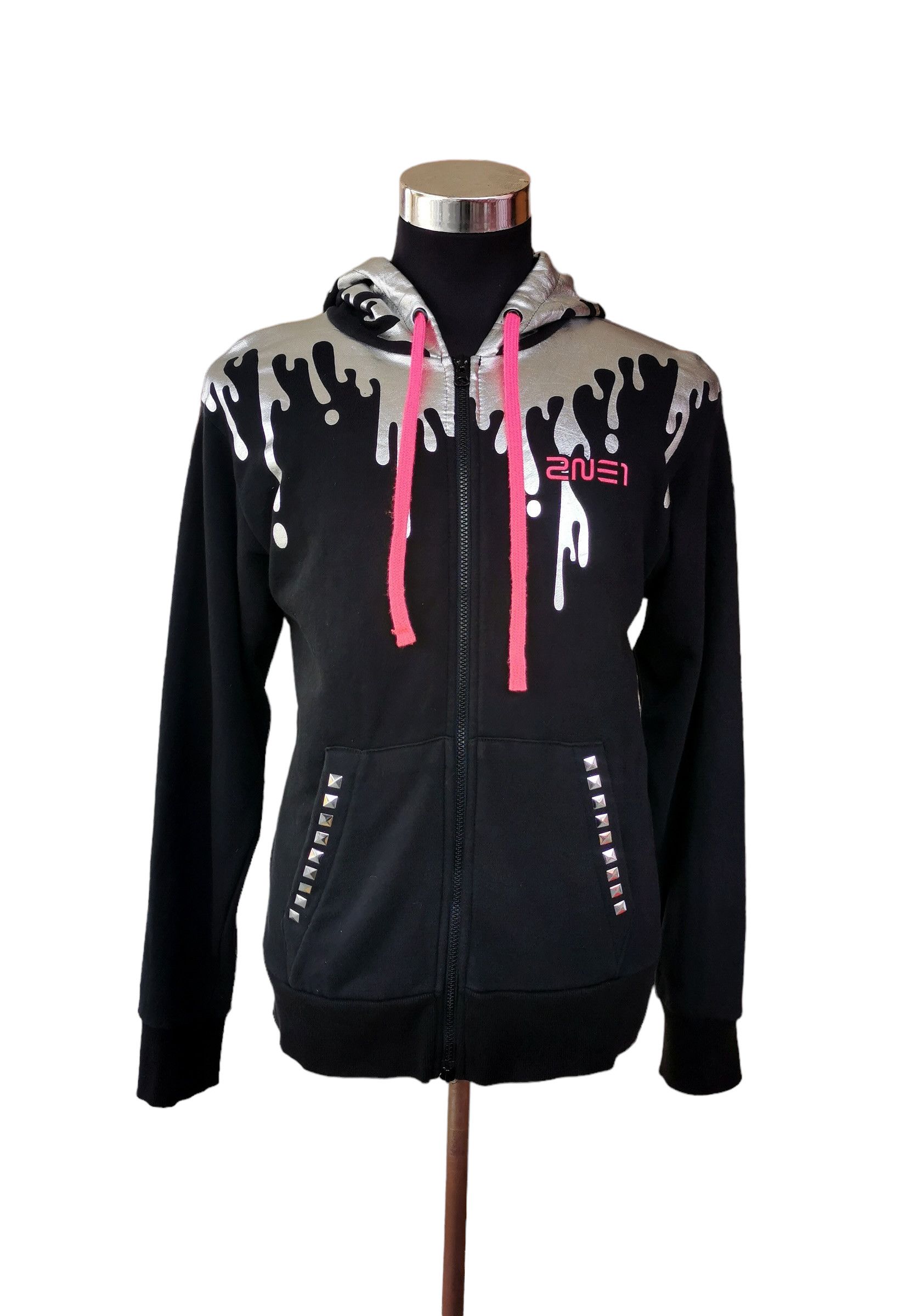 Band Tees 2NE1 Kpop Artist Hoodie BTS Blackpink Park Bom Size US L / EU 52-54 / 3 - 5 Thumbnail