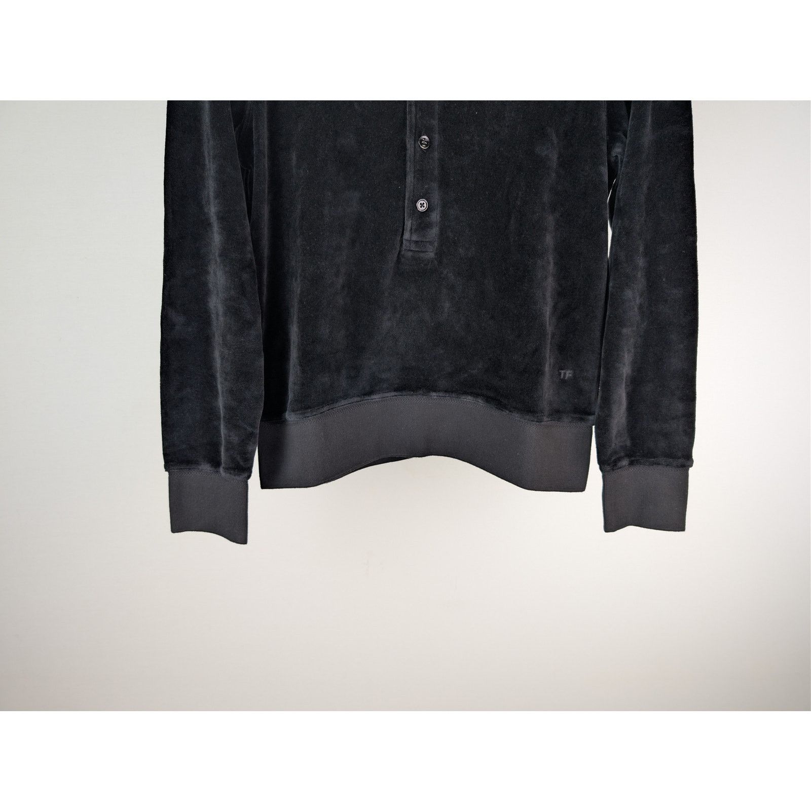 Tom Ford o1rshd1 Long Sleeve Velvet Polo Shirt in Black Size US M / EU 48-50 / 2 - 4 Thumbnail