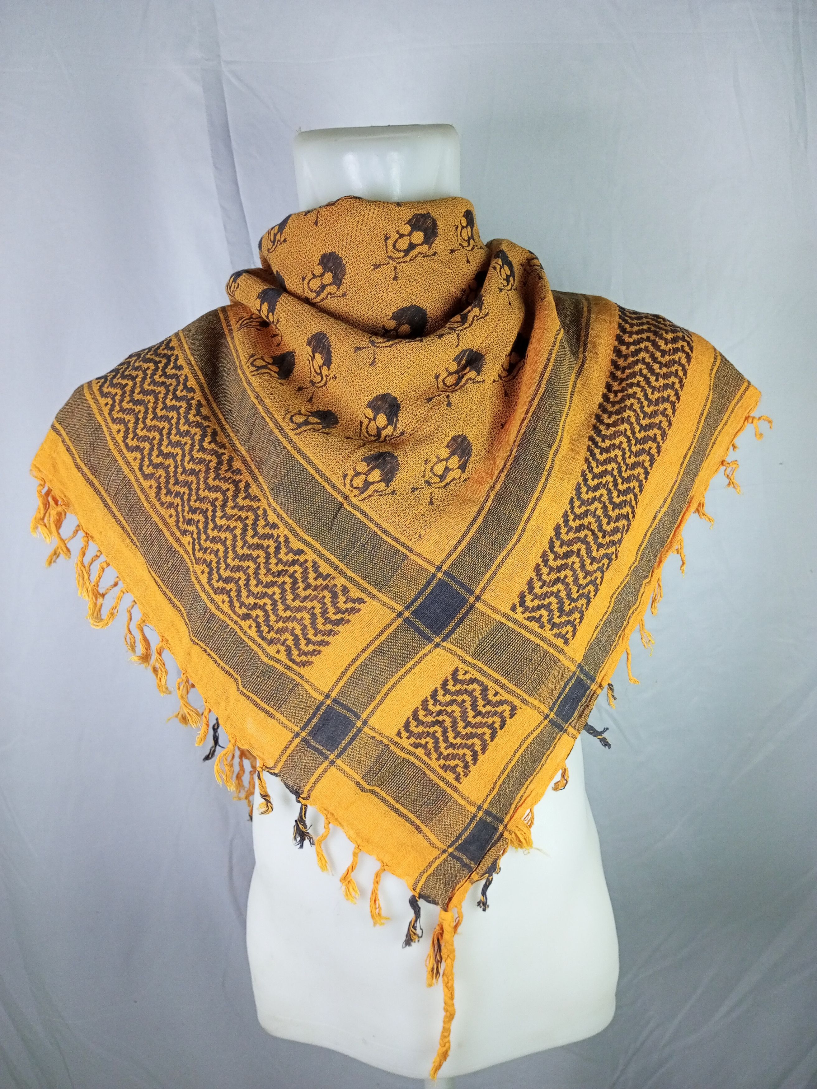 Japanese Brand Skulls scarf Inspired by Alexander Mcqueen Size ONE SIZE - 8 Thumbnail