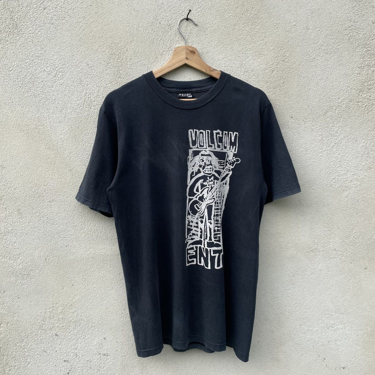 Vintage × Volcom Vintage Volcom Ent Band T shirt 🍒 Size US M / EU 48-50 / 2 - 1 Thumbnail
