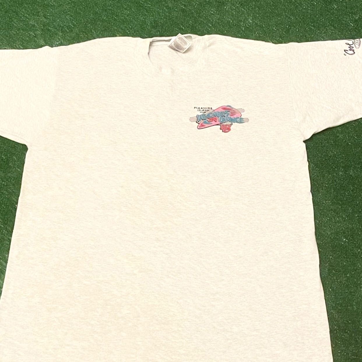 Disney VINTAGE Disney Shirt 90s Men L Gray Mickey Mouse Cool Cats 1998 Pleasure Island VTG Shirt Mens L Size US L / EU 52-54 / 3 - 2 Thumbnail