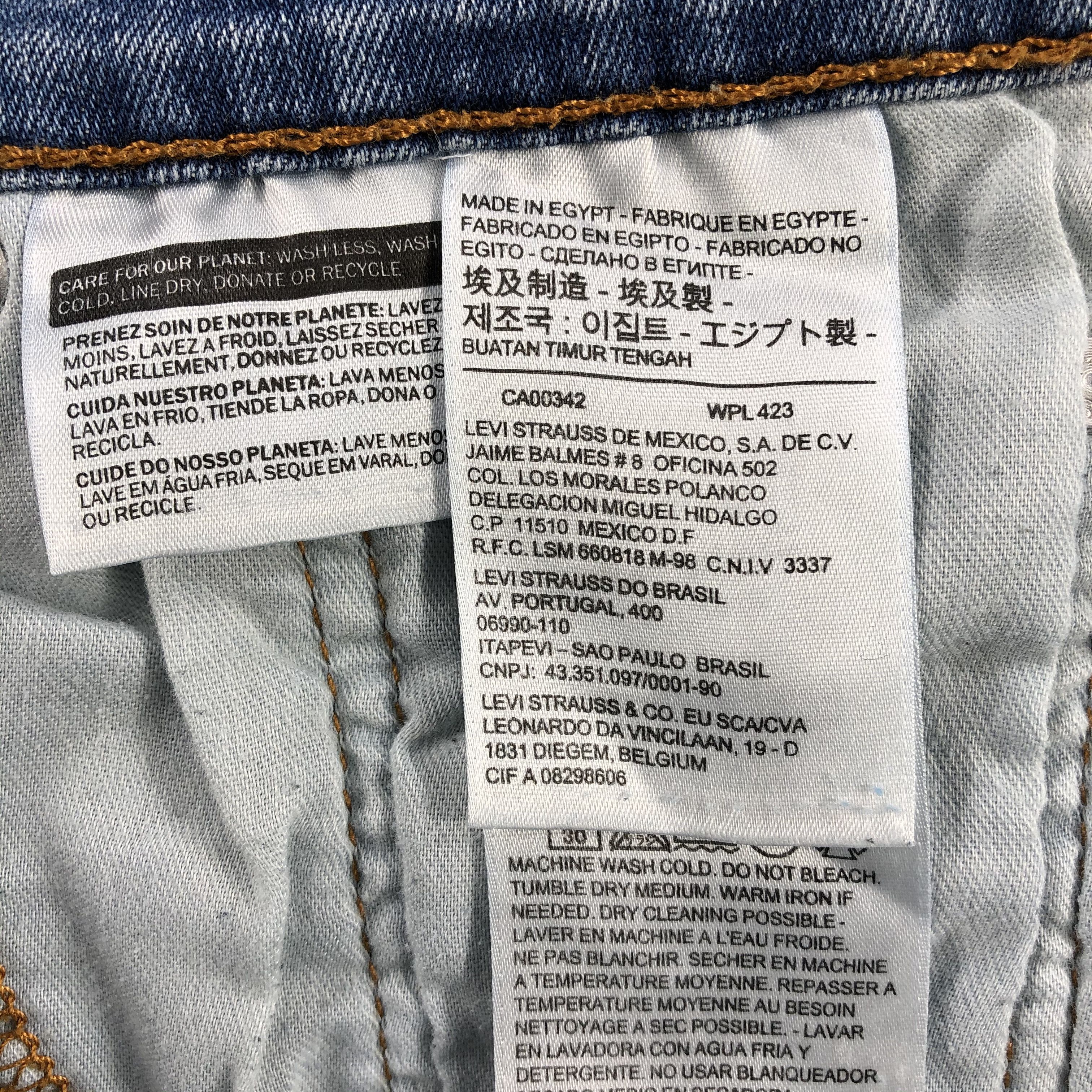Levi's Vintage Light Wash Levis Jeans-J2130 Size US 31 - 9 Thumbnail