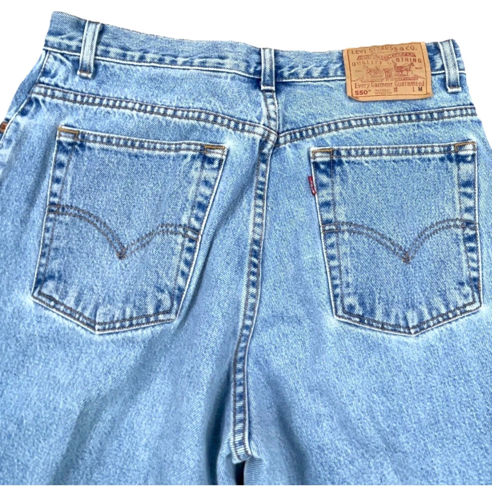 Levi's VINTAGE Levi's 550 Jeans Women 5-Pocket Design Relaxed Tapered Fit 31x30 Blue 80s 90s USA Mens Womens Girls Boys 731 Size 36" / US 14 / IT 50 - 3 Thumbnail