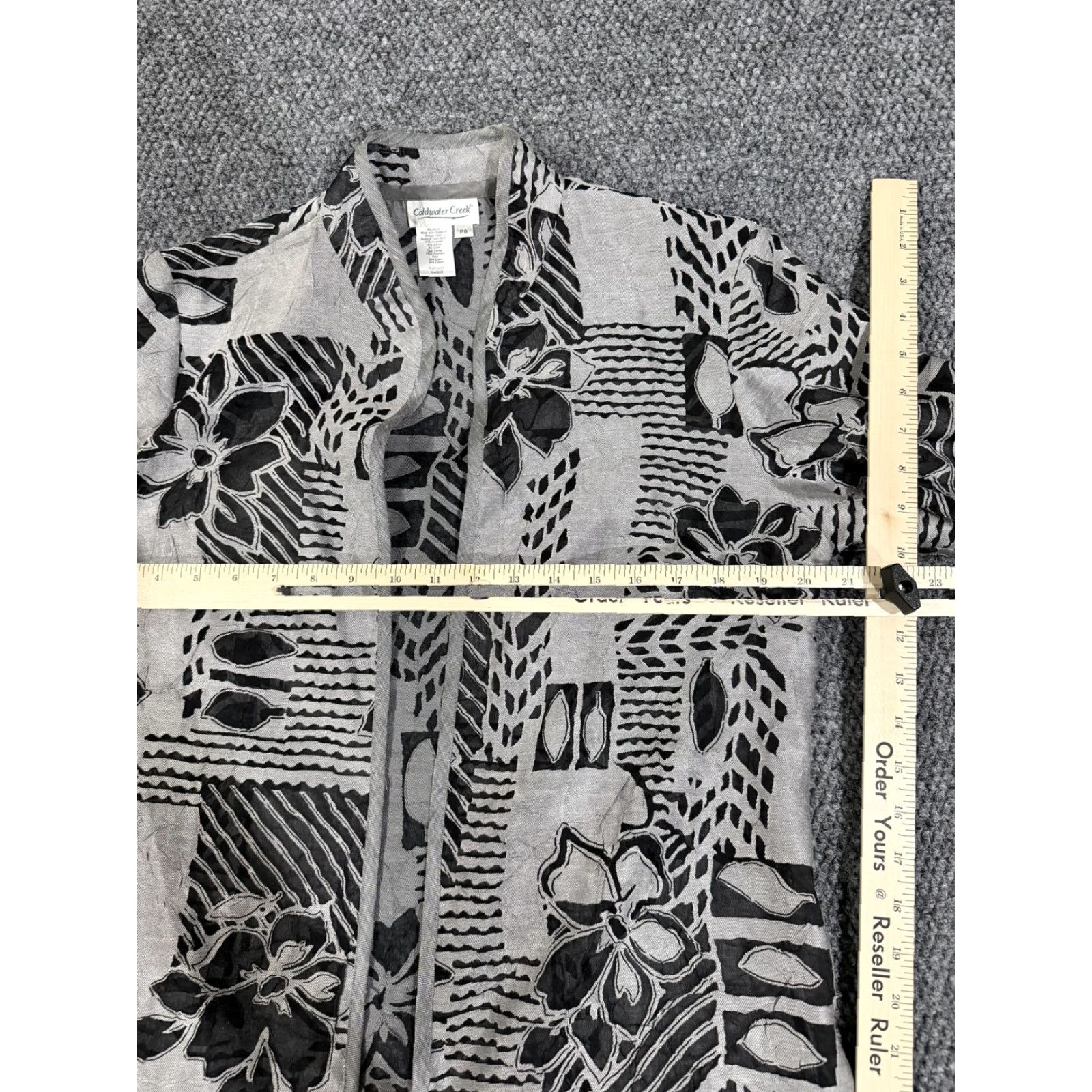 Coldwater Creek VINTAGE Coldwater Creek Jacket Womens Petite 8 Gray Floral Kimono 3/4 Sleeve Open Front Size M / US 6-8 / IT 42-44 - 4 Thumbnail