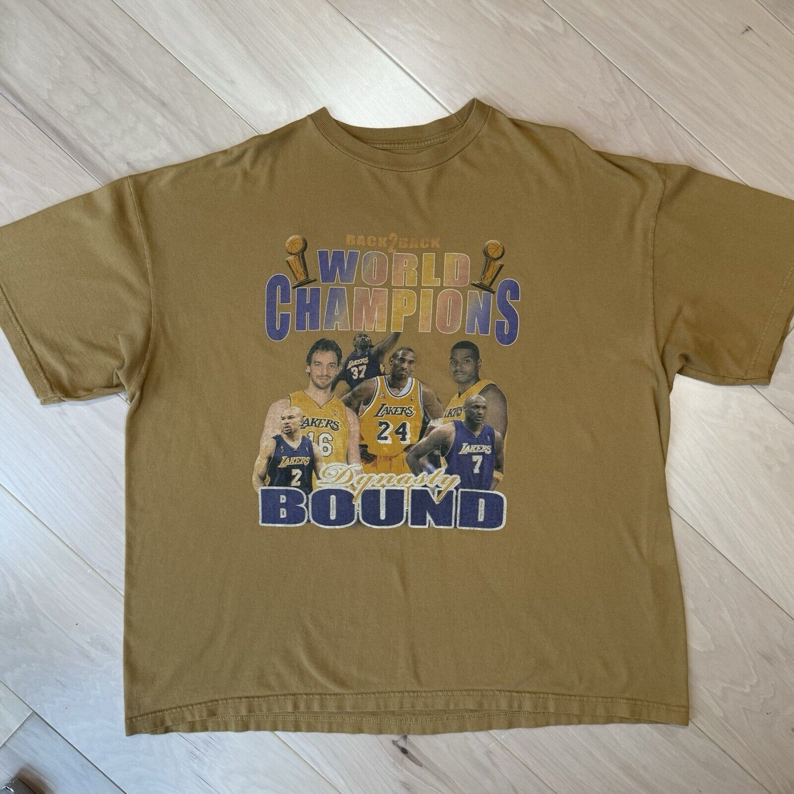 Vintage Vintage Los Angeles Lakers NBA Champions Shirt 2XL Size US XXL / EU 58 / 5 - 2 Thumbnail