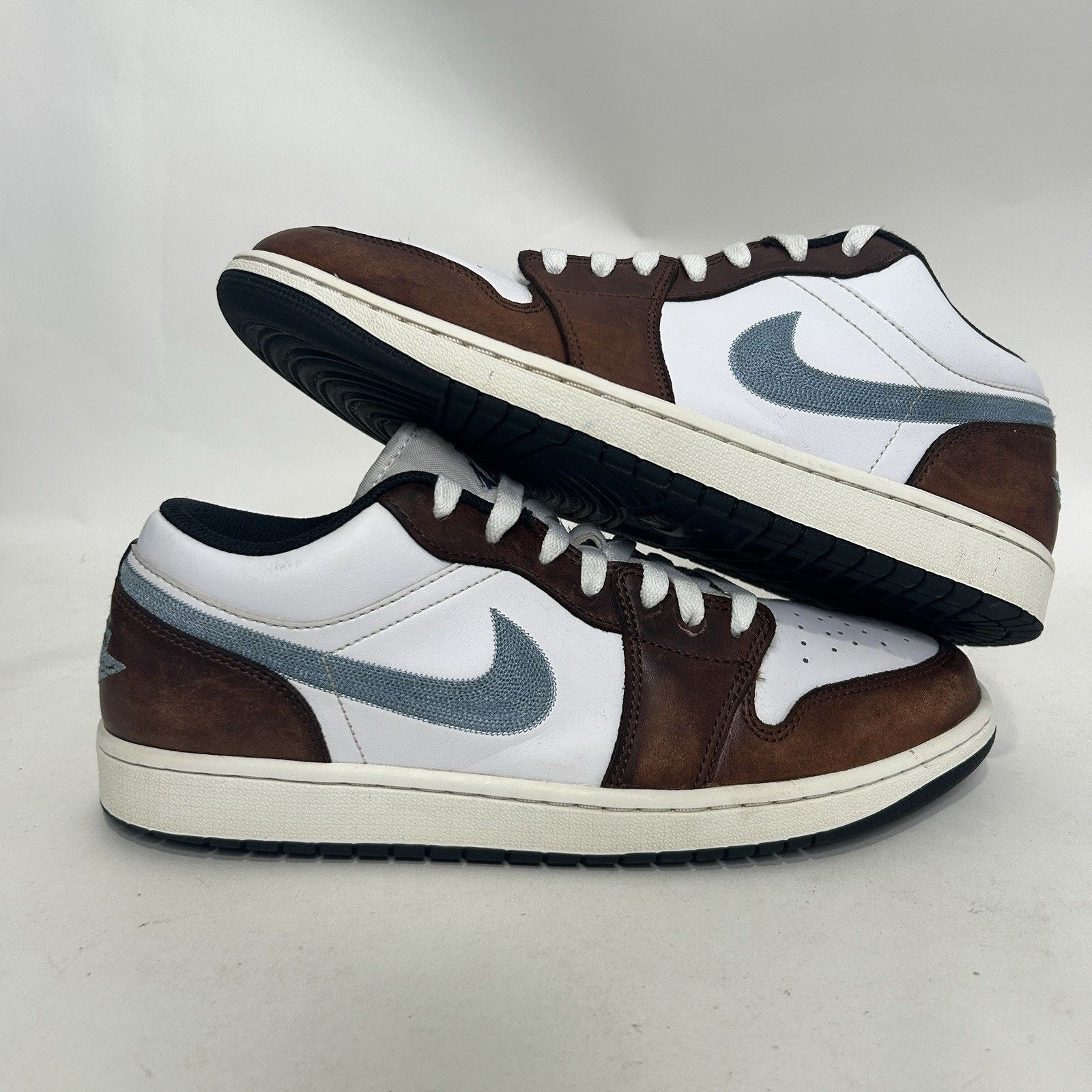 Jordan Brand Nike Air Jordan Retro 1 Low SE “White Blue Grey Brown” Size US 10 / EU 43 - 1 Thumbnail
