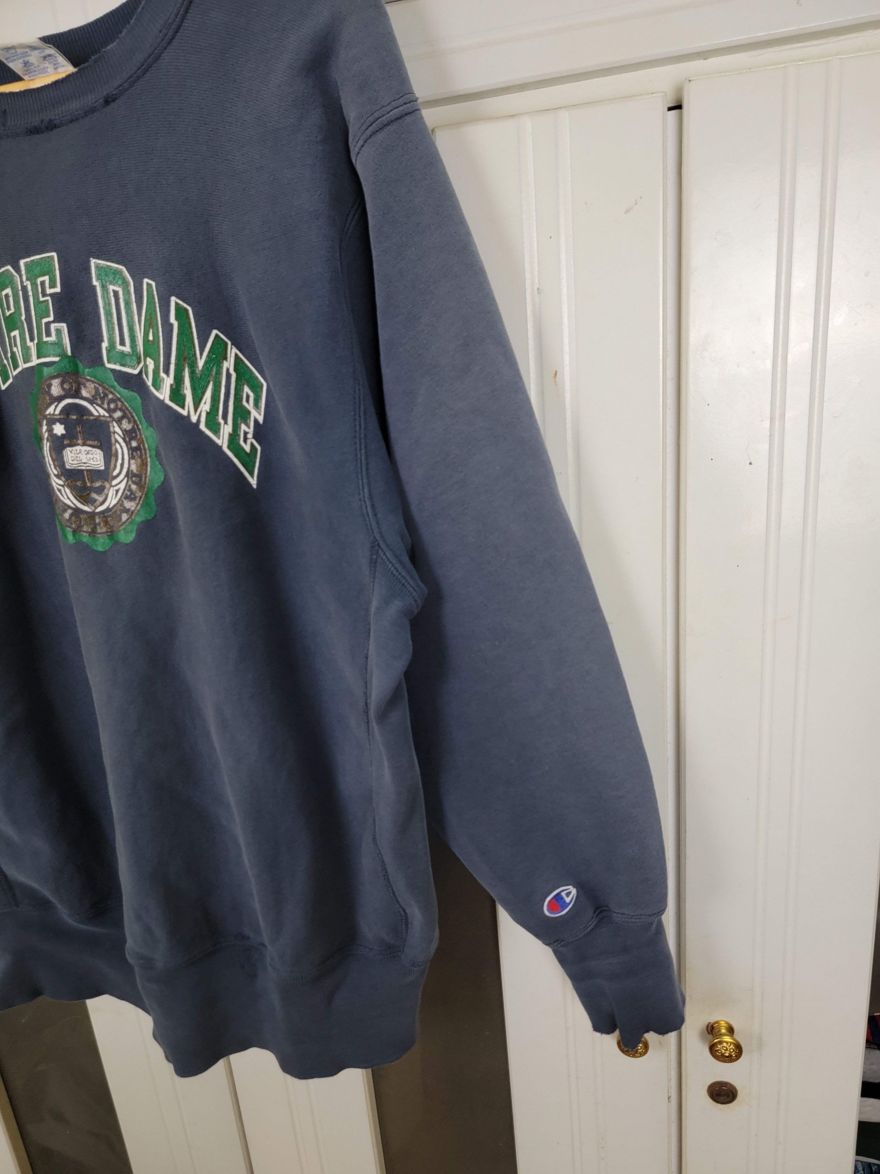 Champion × Vintage Vintage Thrashed Champion Reverse Weave Size US L / EU 52-54 / 3 - 6 Thumbnail