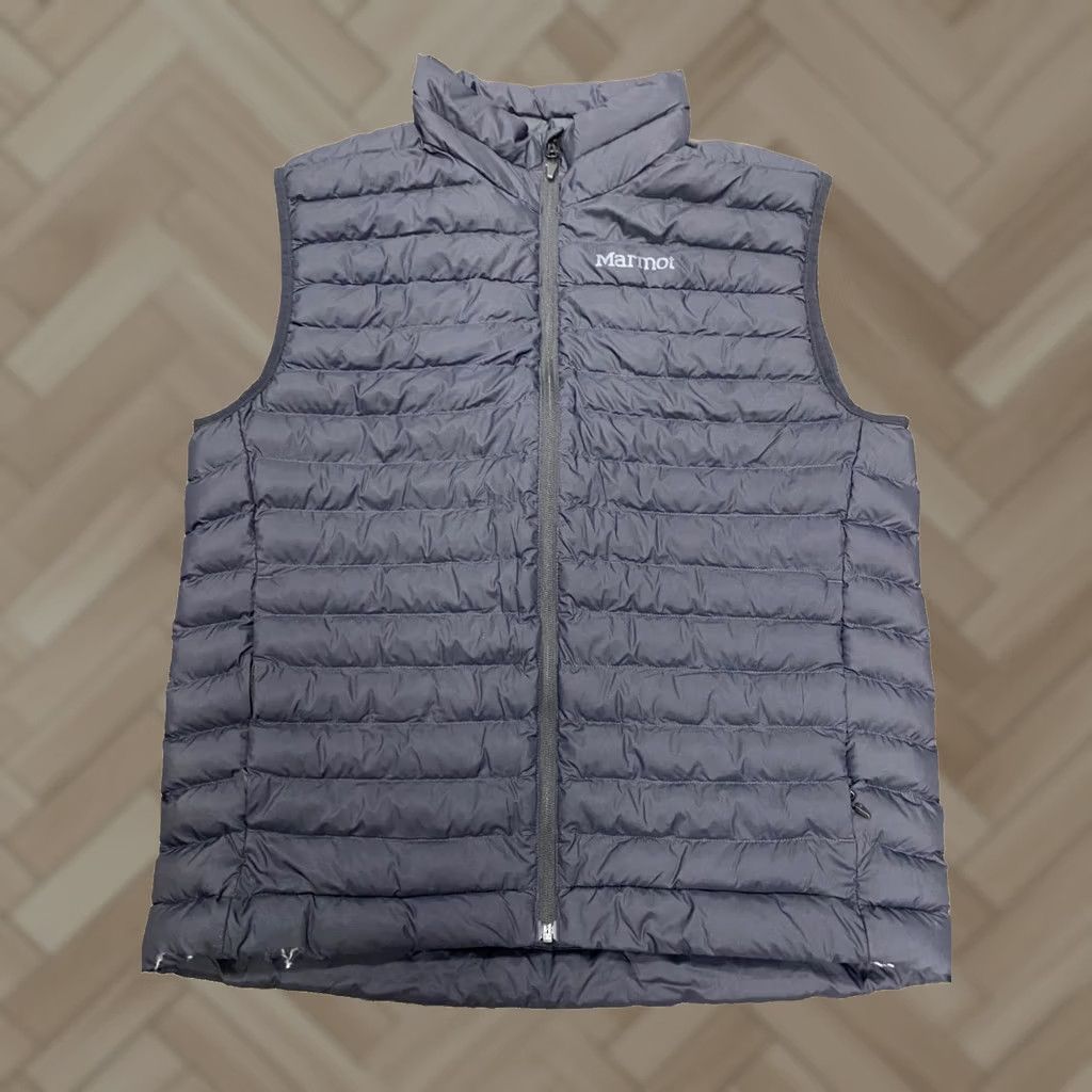 Marmot Marmot Vest Women Size L Black No Tags Slight Snag Bottom Vintage? No (Adapted) Size 36" / US 14 / IT 50 - 1 Thumbnail