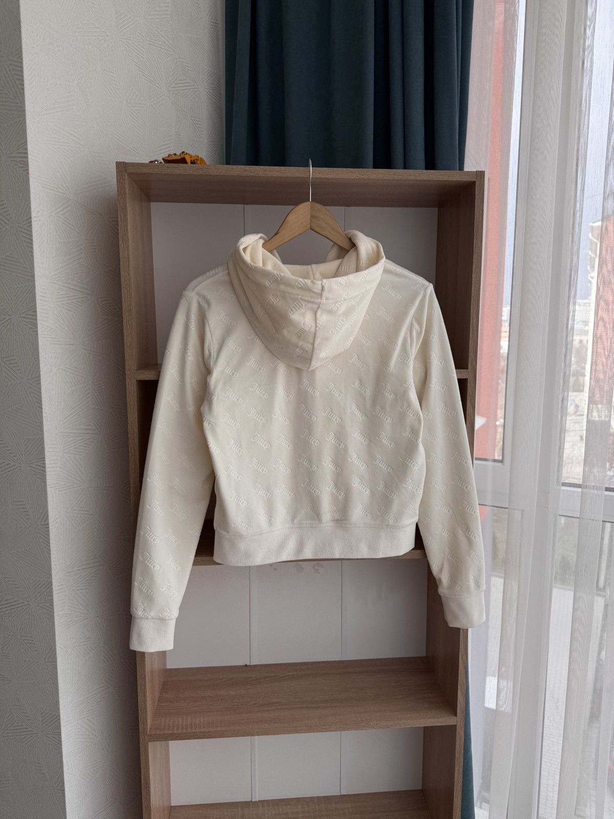 Juicy Couture Juicy Couture Sport MilkyBeige Luxury Multilogo VelourHoodie Size M / US 6-8 / IT 42-44 - 13 Thumbnail