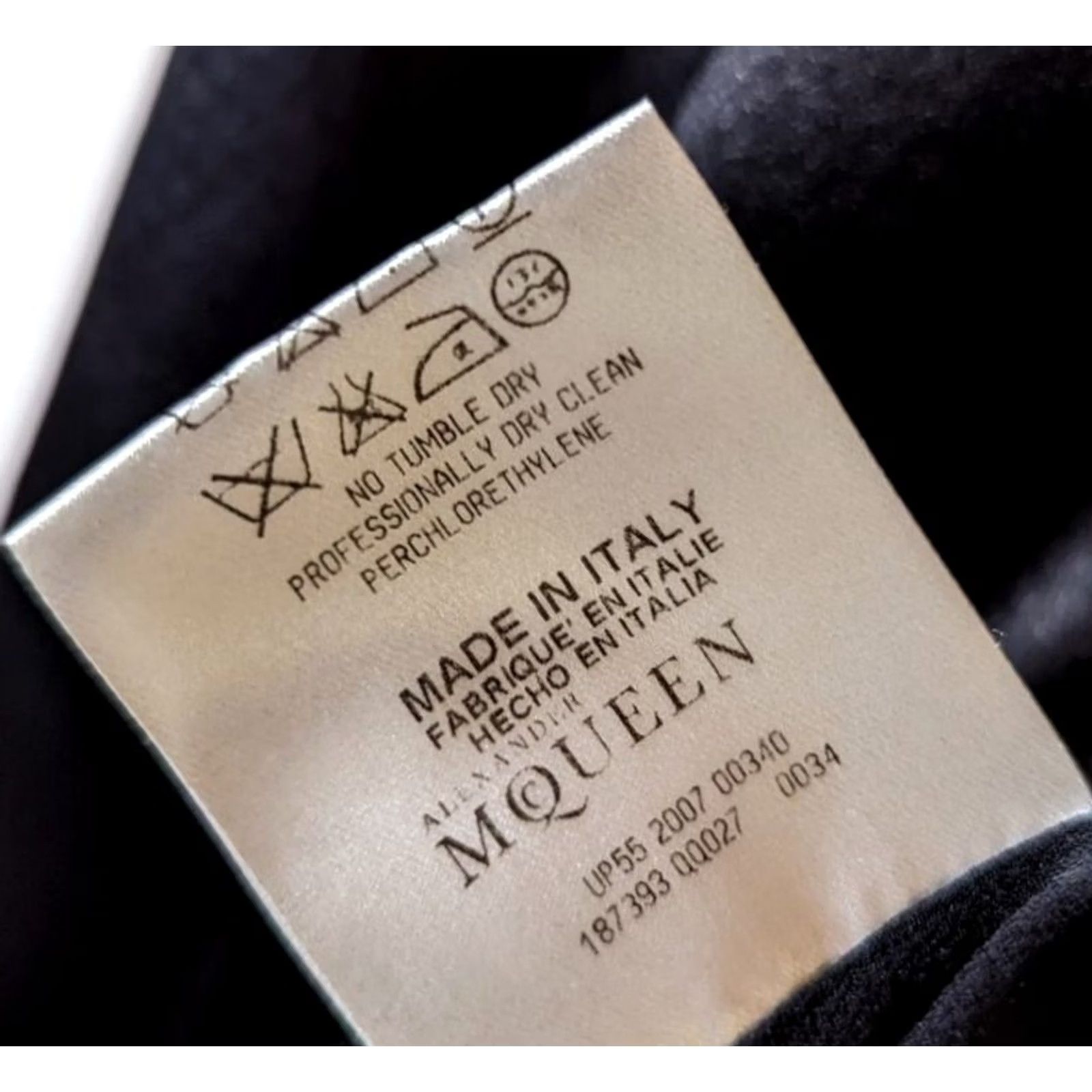 Alexander McQueen VINTAGE Alexander McQueen Dress Silk Black Teardrop Poof Runway 2007 Size 40 Italy Womens Size S / US 4 / IT 40 - 6 Thumbnail
