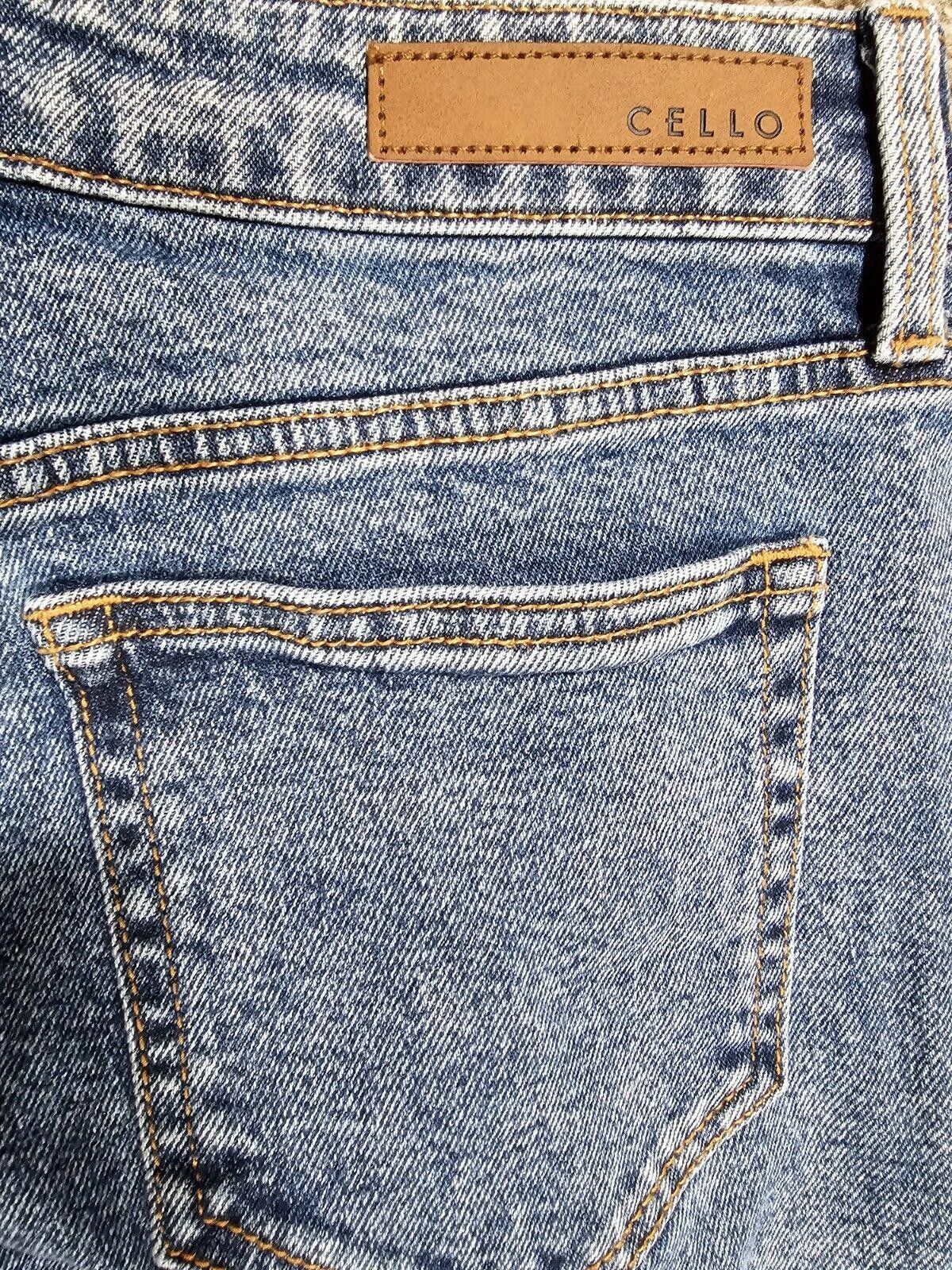 Designer Cello Women's Sz 5 Blue Skinny Leg Vintage Light Wash Jeans Size 30" / US 8 / IT 44 - 9 Thumbnail