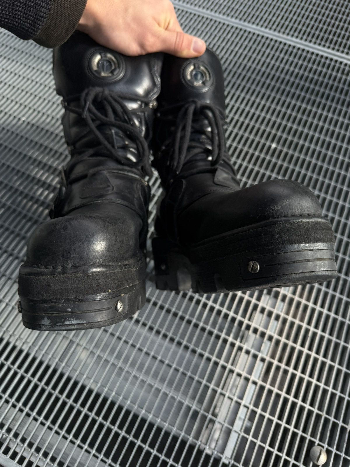 New Rock Vintage New Rock Leather High Metal Goth Sneakers Size US 8 / EU 41 - 8 Thumbnail