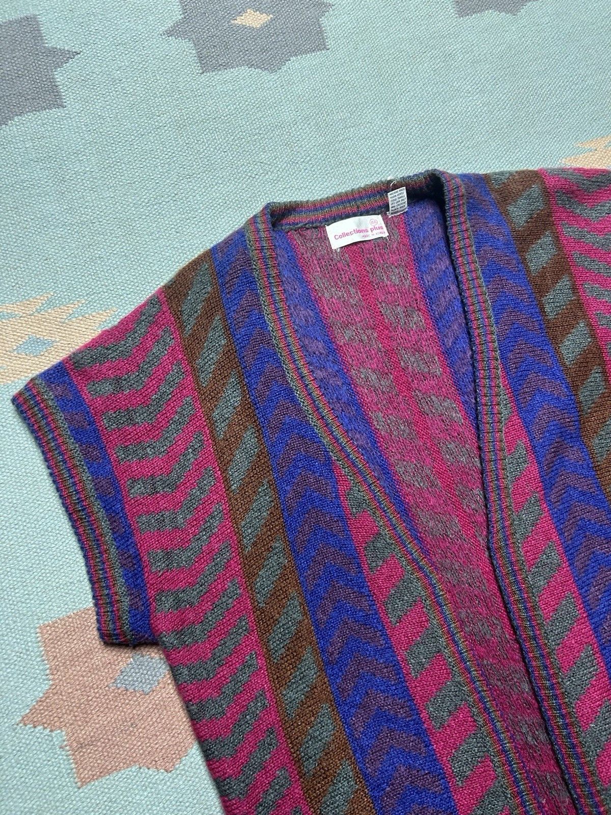 Vintage Vintage acrylic knit sweater vest cardigan robe geometric 46 Size L / US 10 / IT 46 - 4 Thumbnail