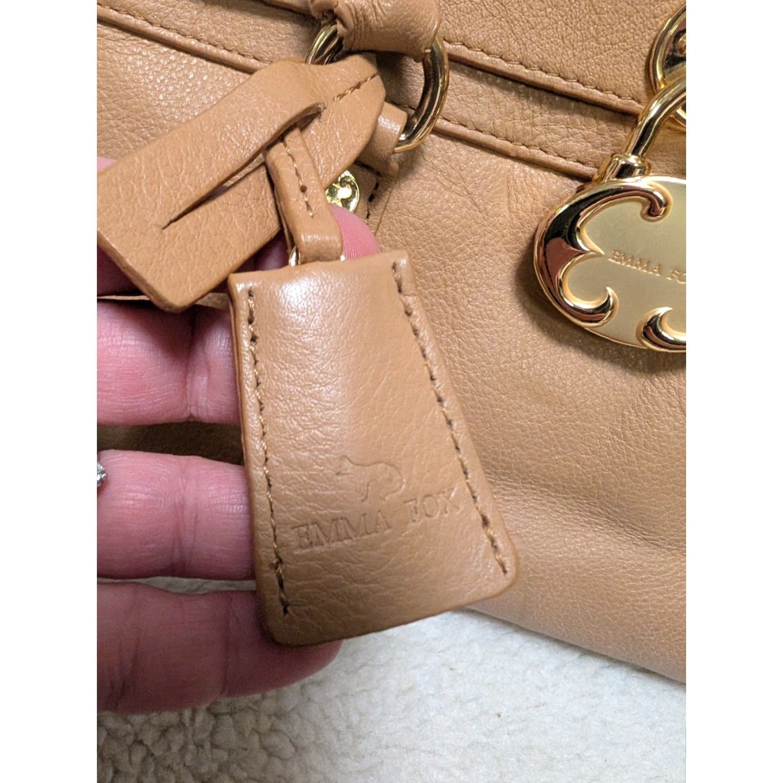 Doublet Emma Fox Cambridge Beige Leather Lock Handbag Satchel Double Handles Large Beige Gold-Plated Hardware Women Mens Womens Girls Boys N/A Size ONE SIZE - 3 Thumbnail