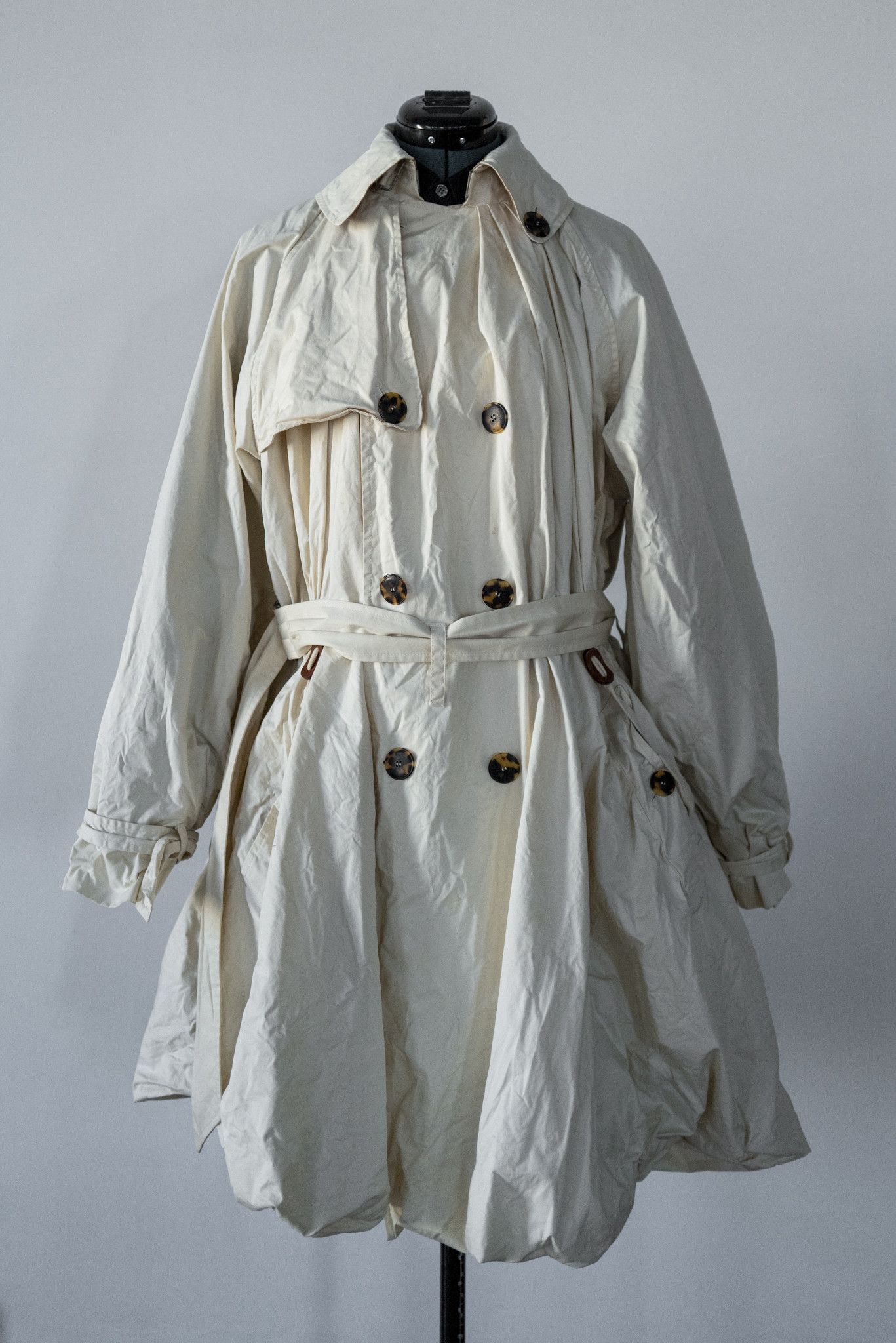 Jean Paul Gaultier Vintage Jean Paul Gaultier Ivory Cotton Hooded Trench Coat Size L / US 10 / IT 46 - 2 Thumbnail