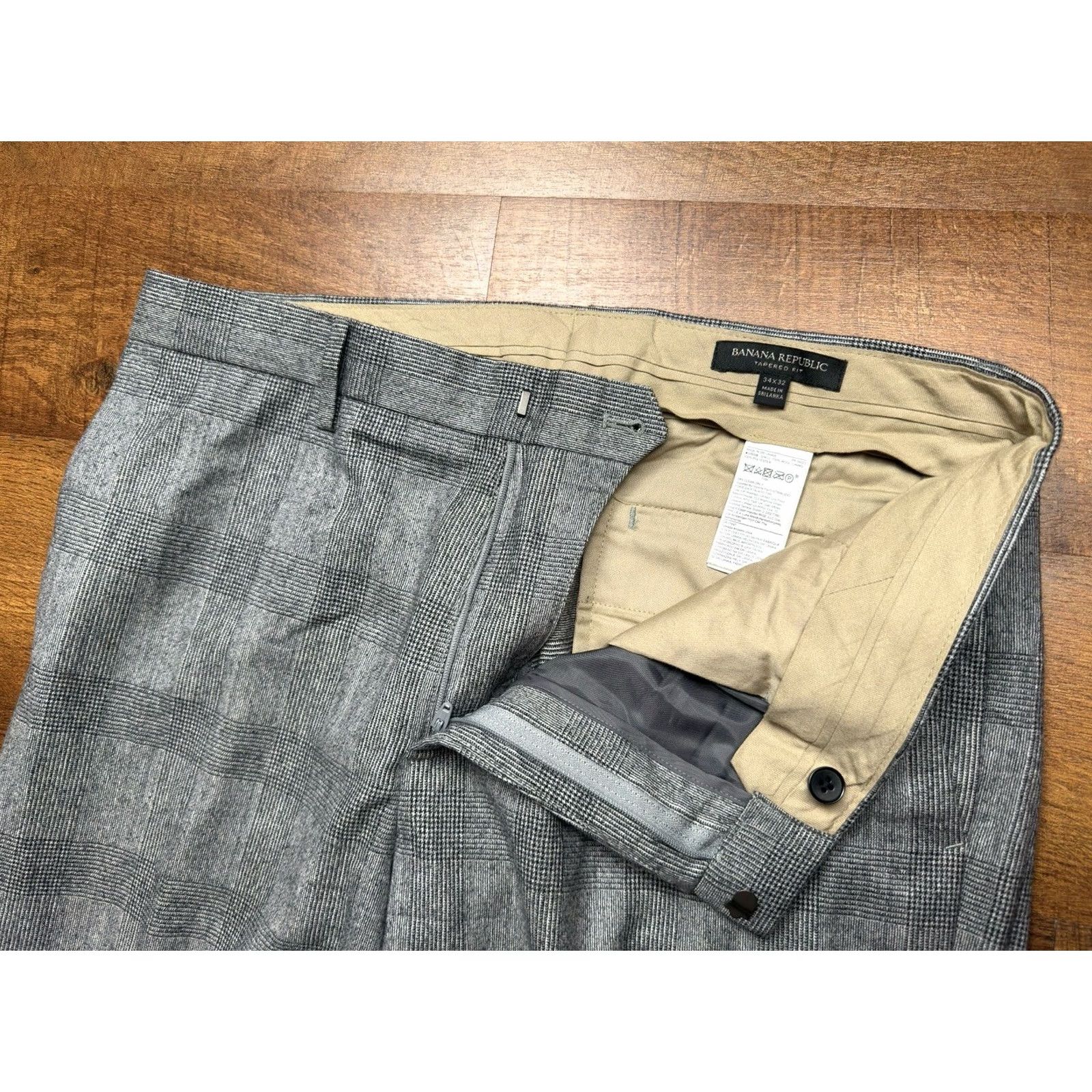 Banana Republic Banana Republic Pants Mens 34x32 Gray Vitale Barberis Canonico Flannel 120s Wool Dress Pants Slim Gray Glen Plaid Mens Regular 34x32 Wool-Blend? Size US 34 / EU 50 - 5 Thumbnail